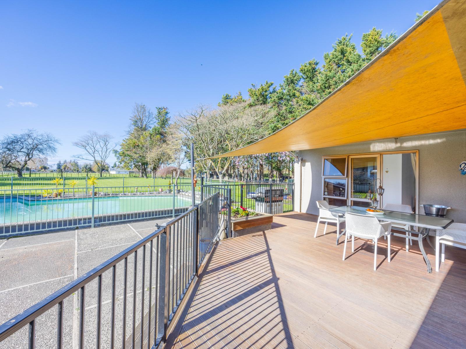 10 France Road, Longlands