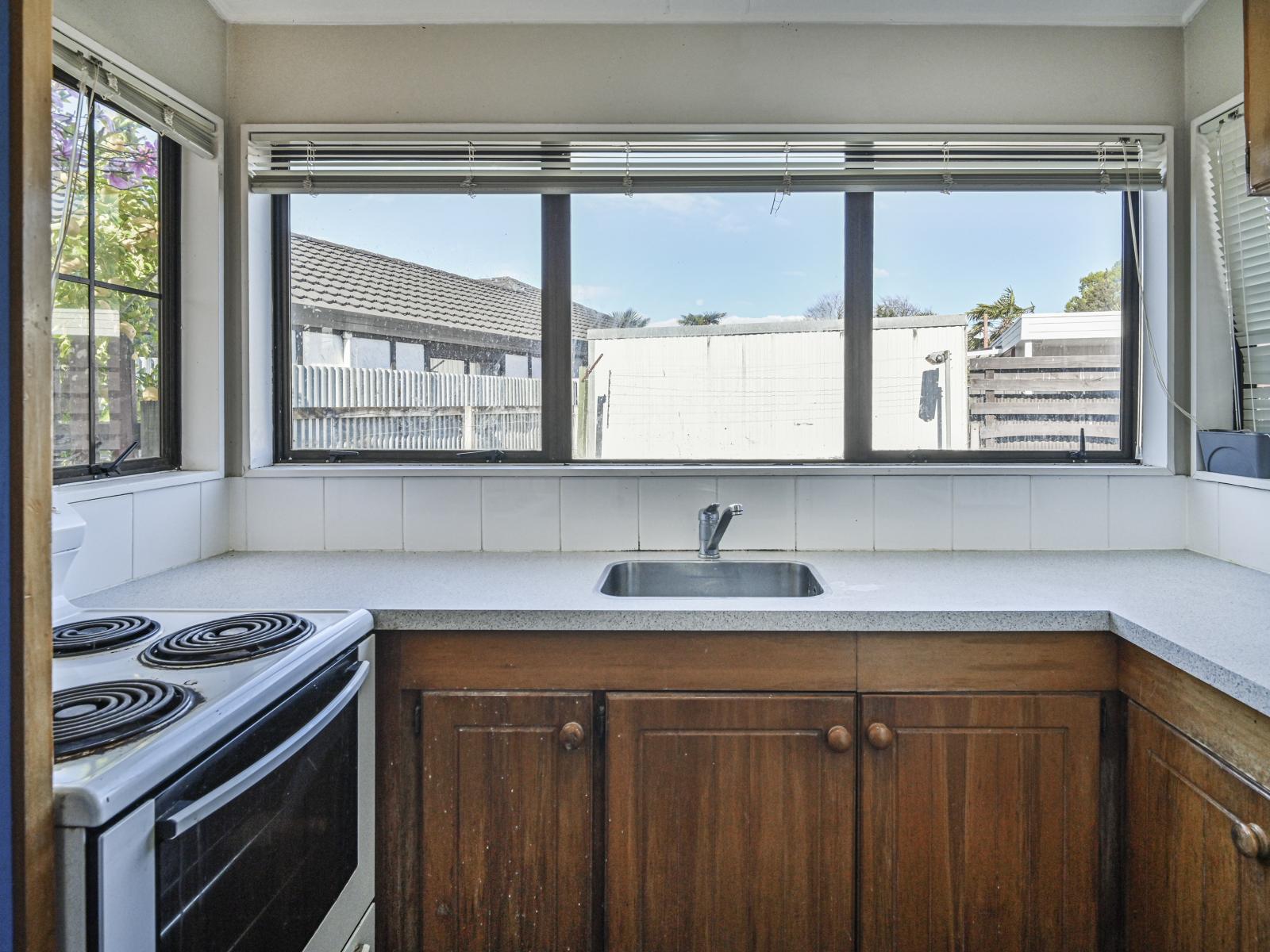 Unit 1, 1202 Heretaunga Street East, Parkvale