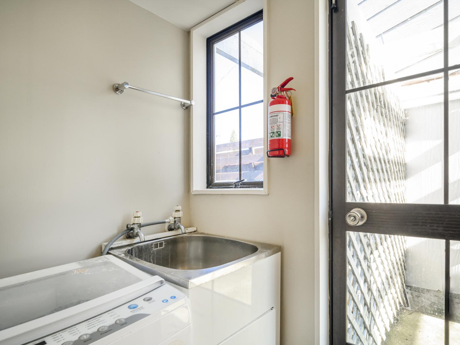 Unit 1, 1202 Heretaunga Street East, Parkvale