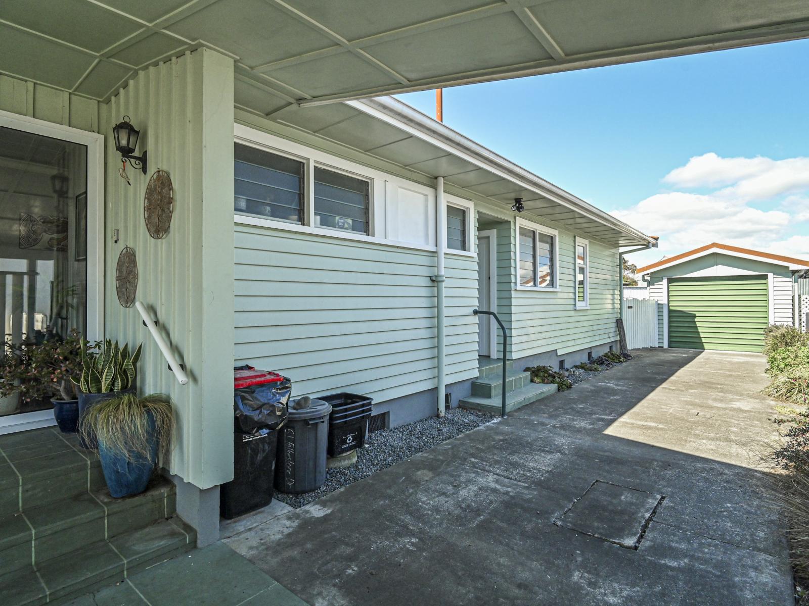903 Rangiora Street, Mahora