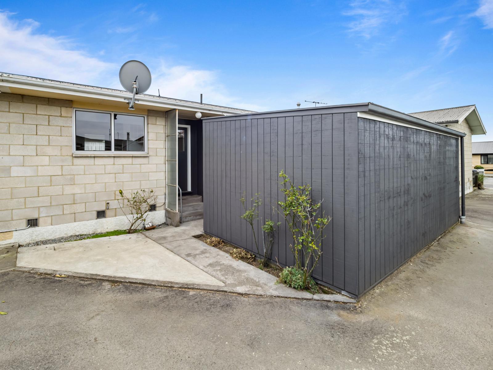 2/272 Tancred Street, Ashburton