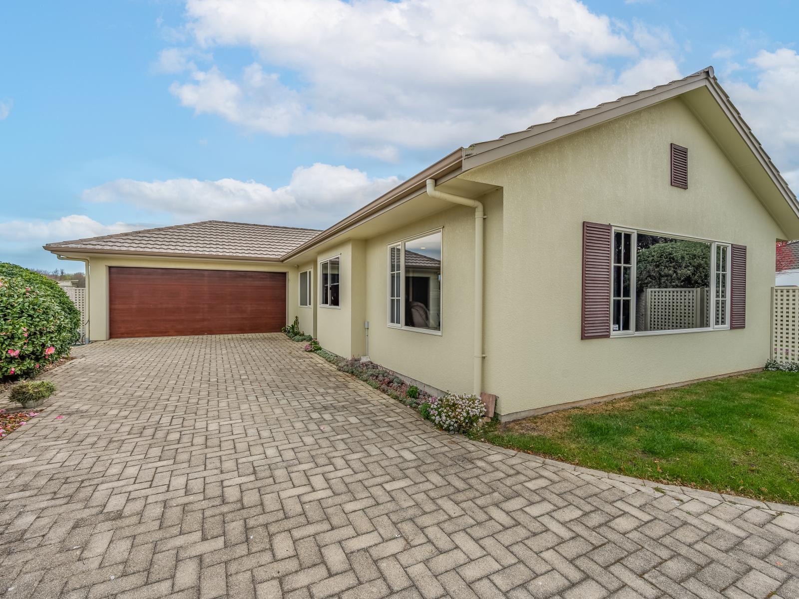 14 Flemington Place, Taradale