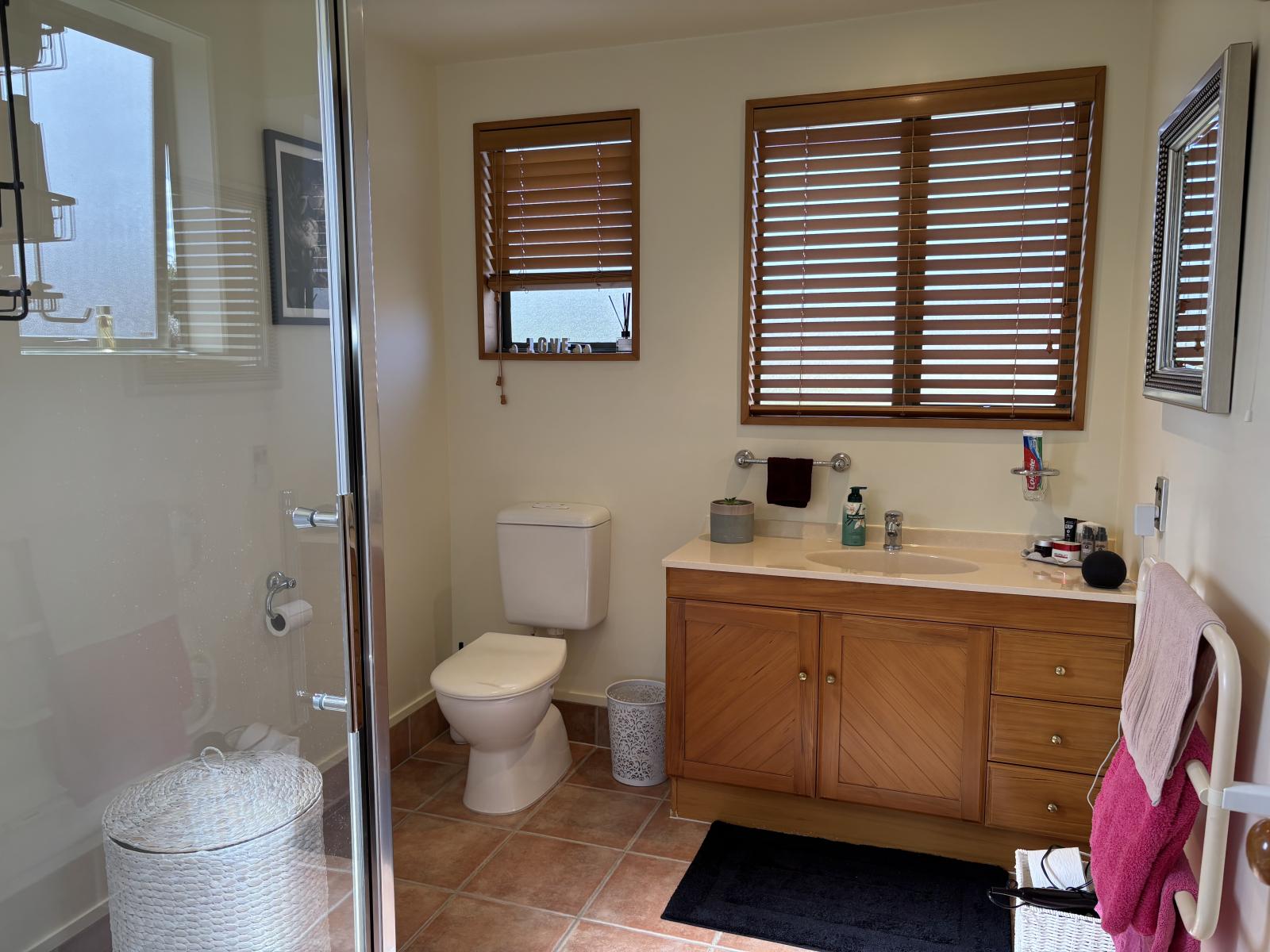 12 Grove Avenue, Weston