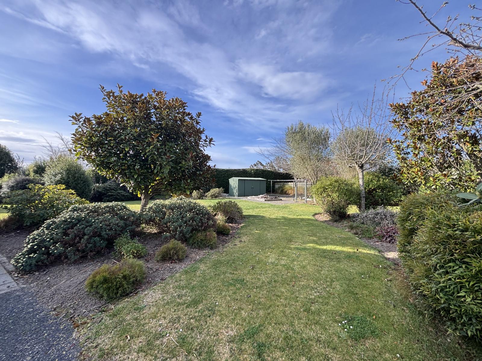 12 Grove Avenue, Weston