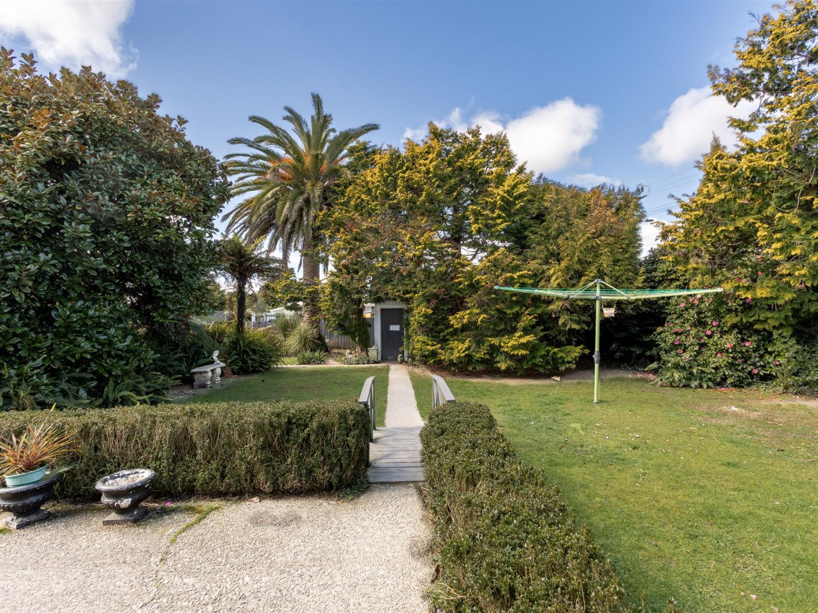 143 Russell Street, Westport