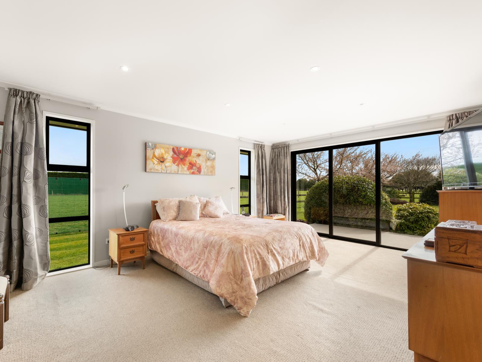 24 McKinnon Road, Edendale