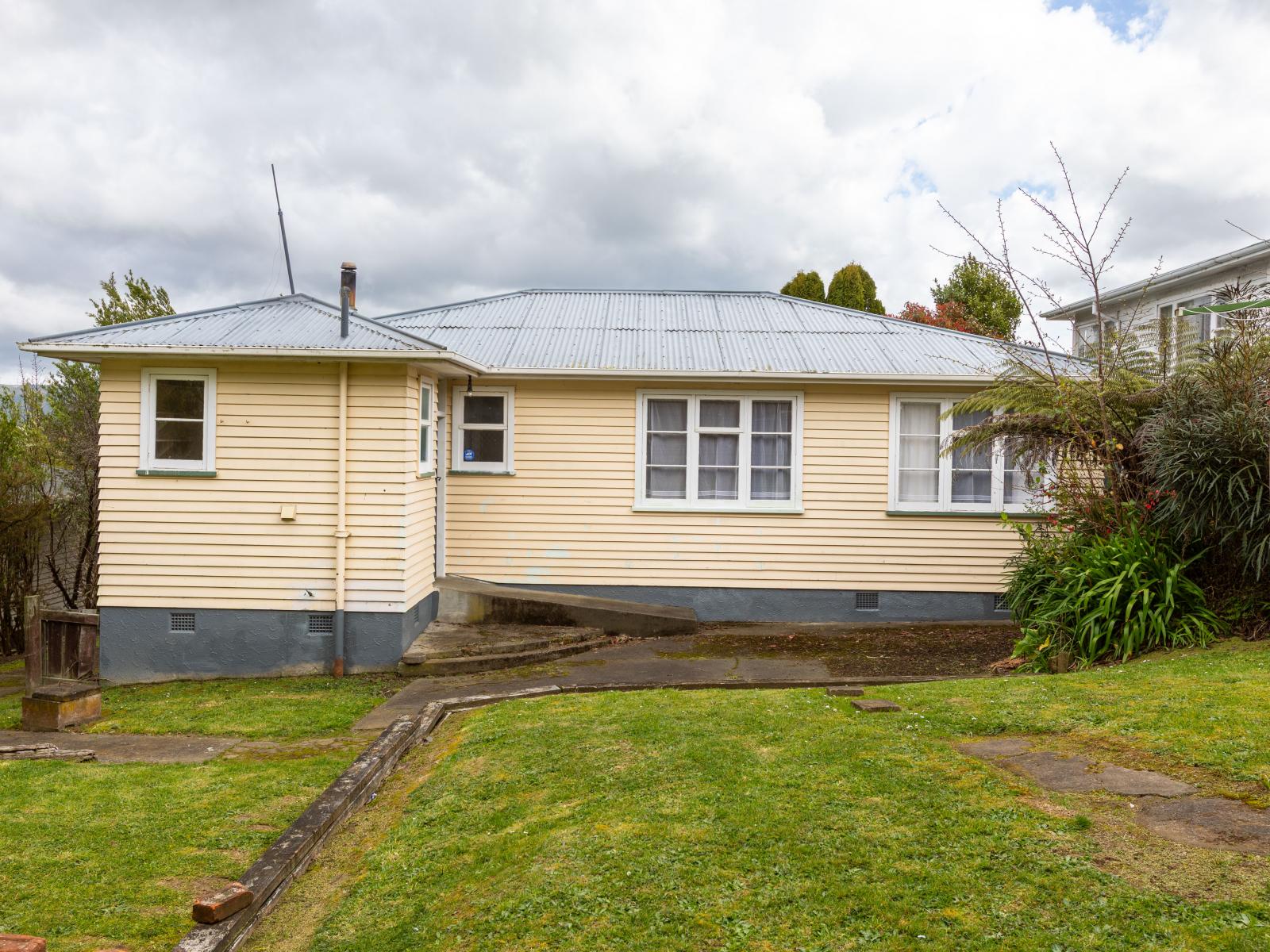 80 McLean Street, Woodville