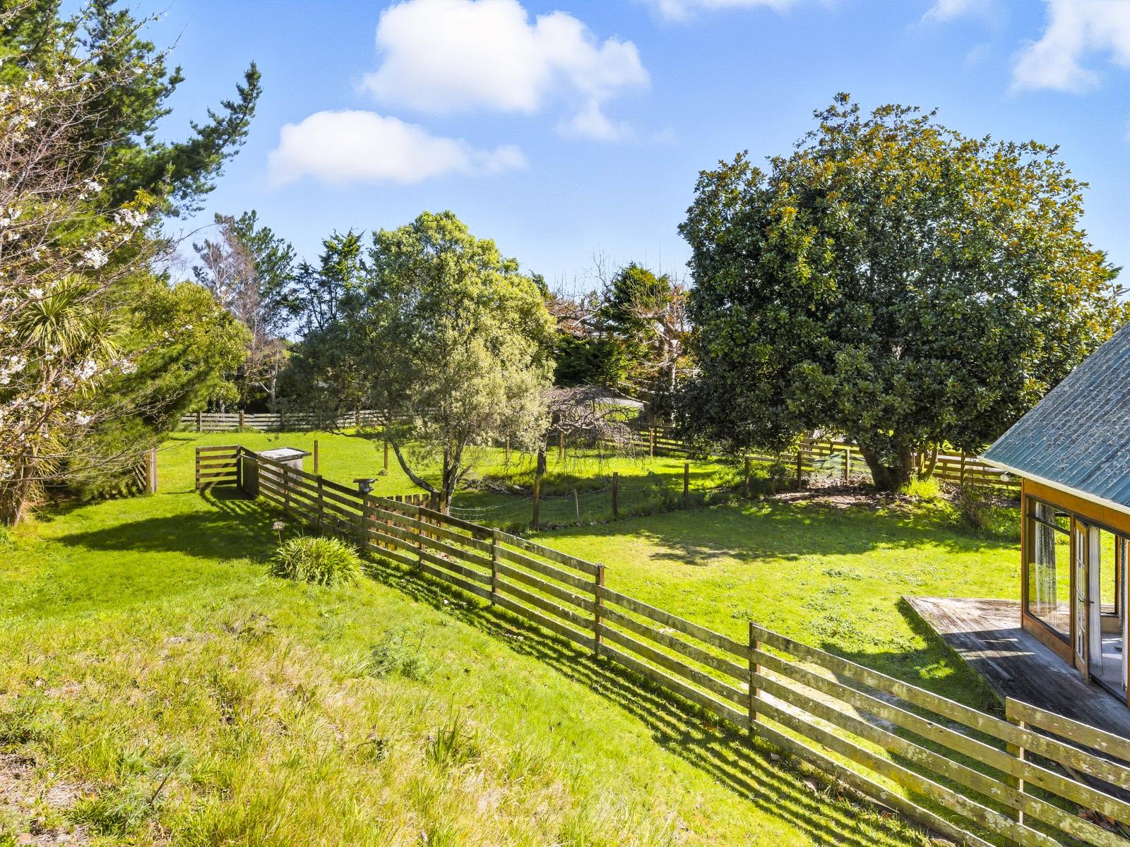 345 Mazengarb Road, Paraparaumu