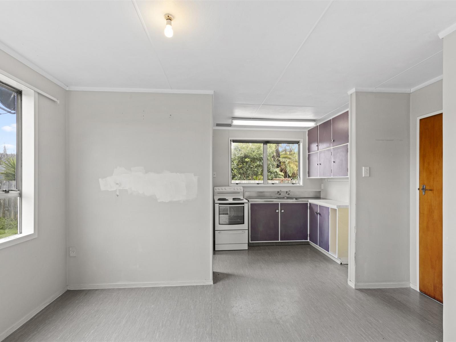 86A Henley Street, Westport