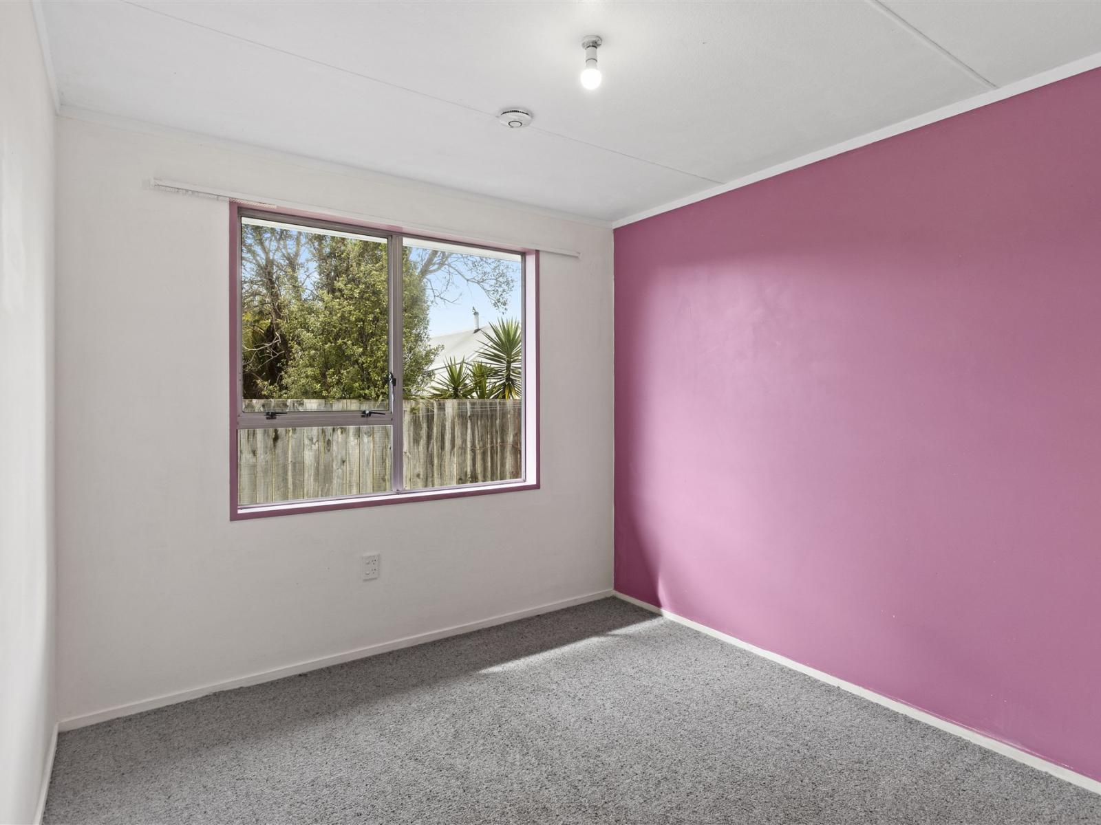 86A Henley Street, Westport