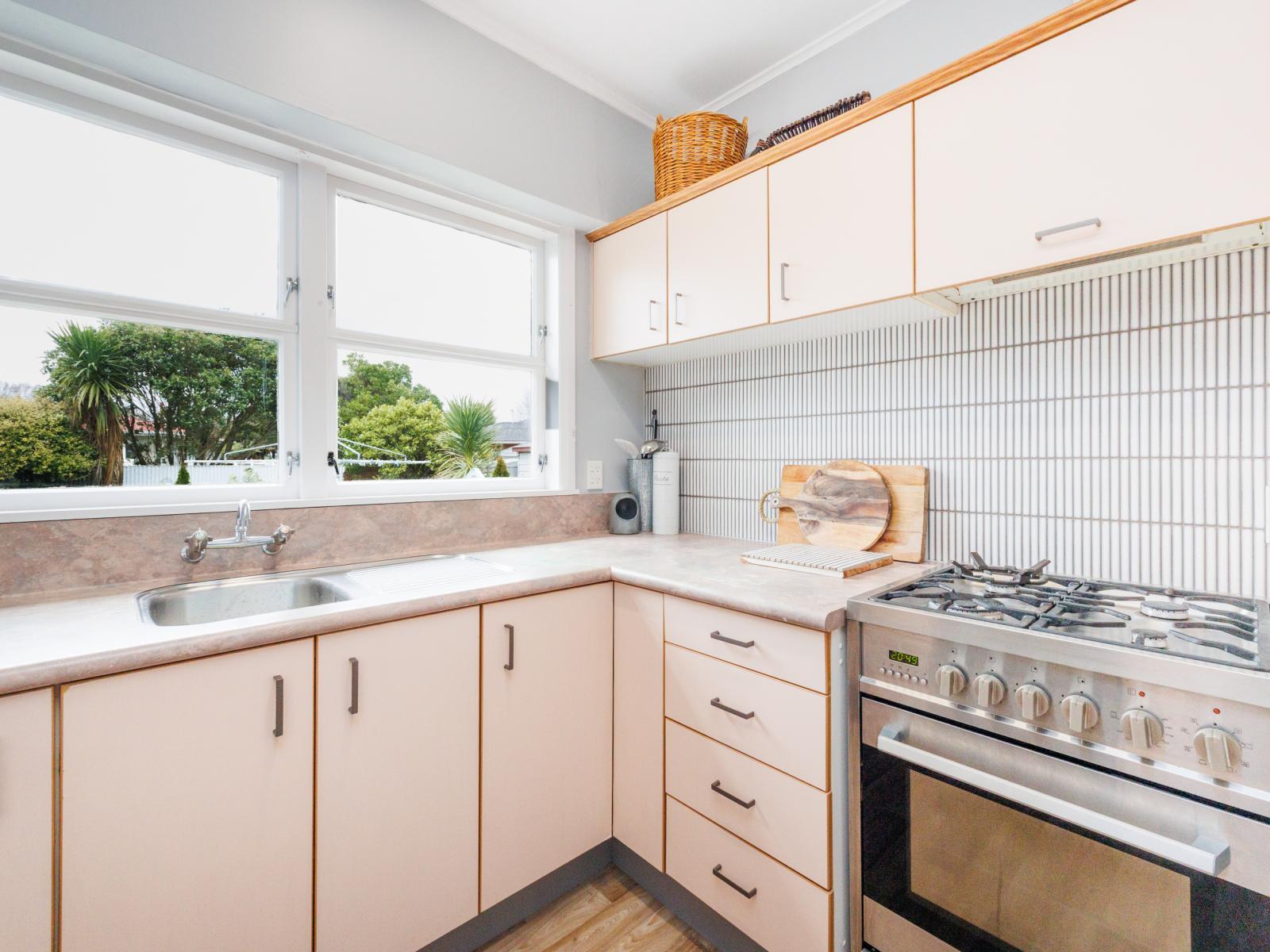 10 Nairn Crescent, Awapuni