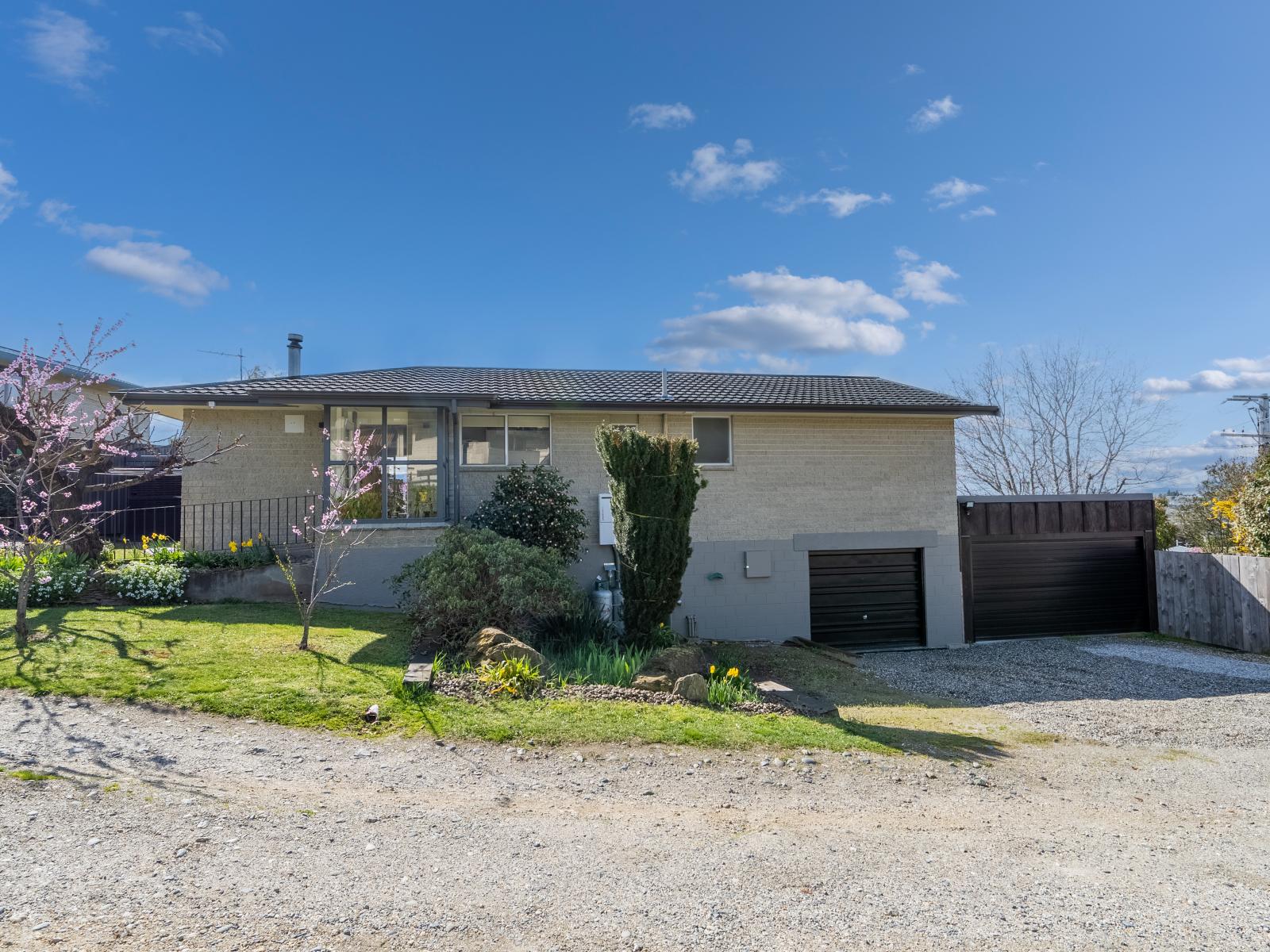 17 The Half Mile, Alexandra
