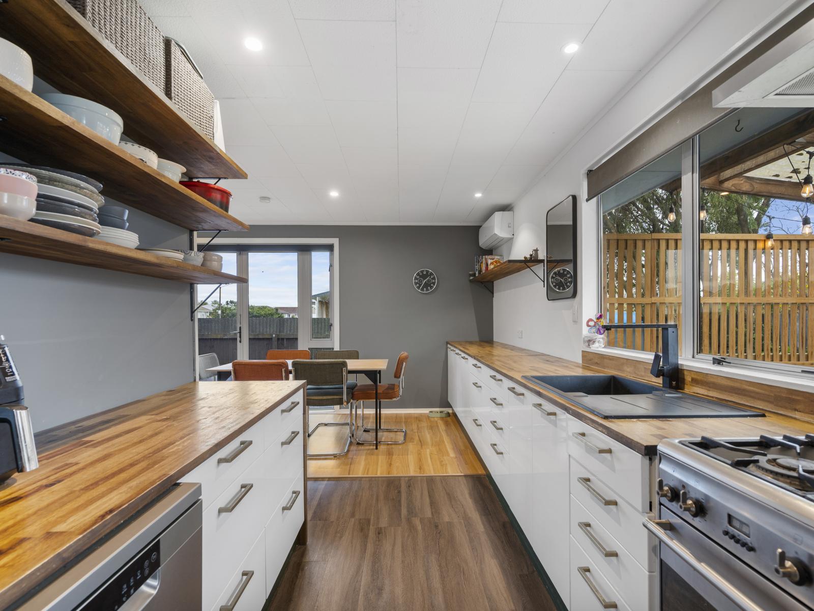 28 Neal Crescent, Onekawa