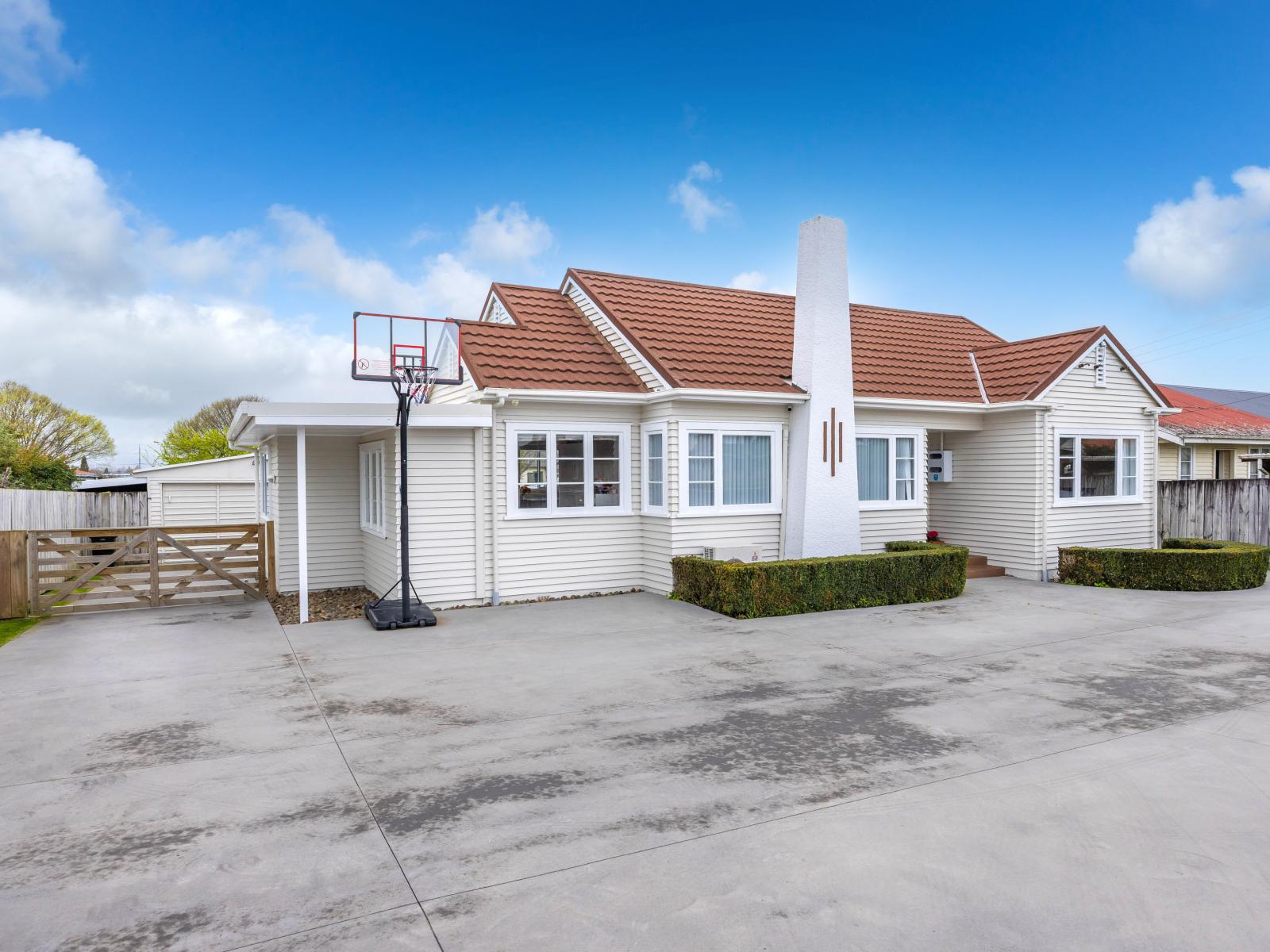 Te Awamutu