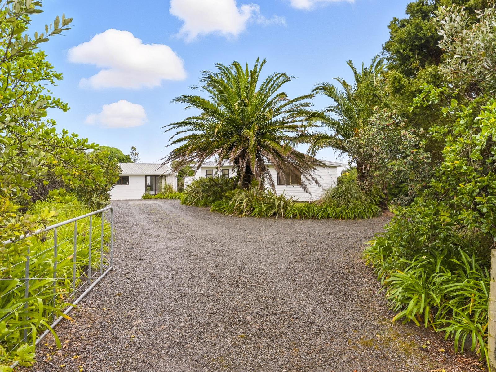 5 Norna Grove, Waikawa Beach