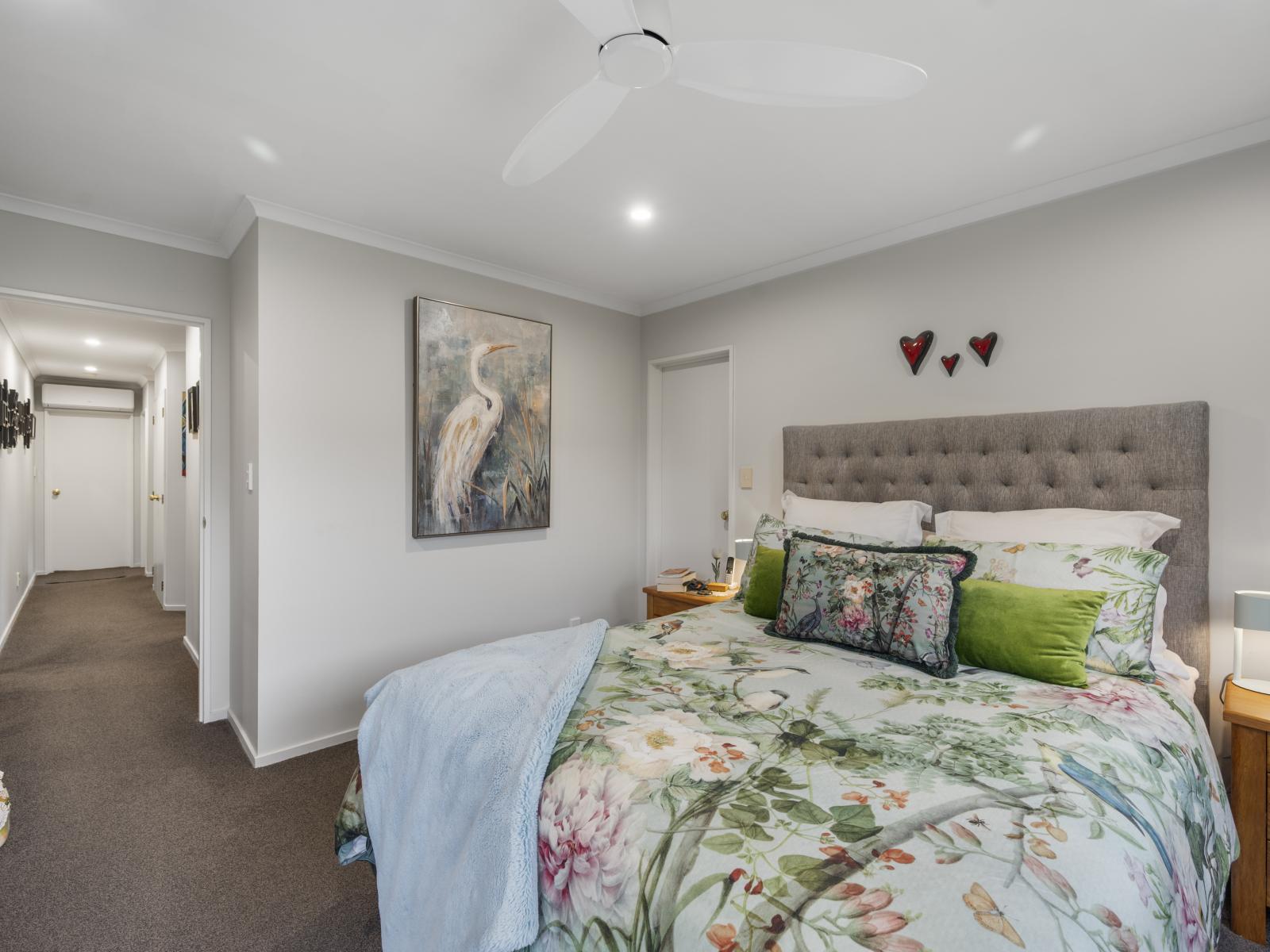 9 Harrison Court, Clive