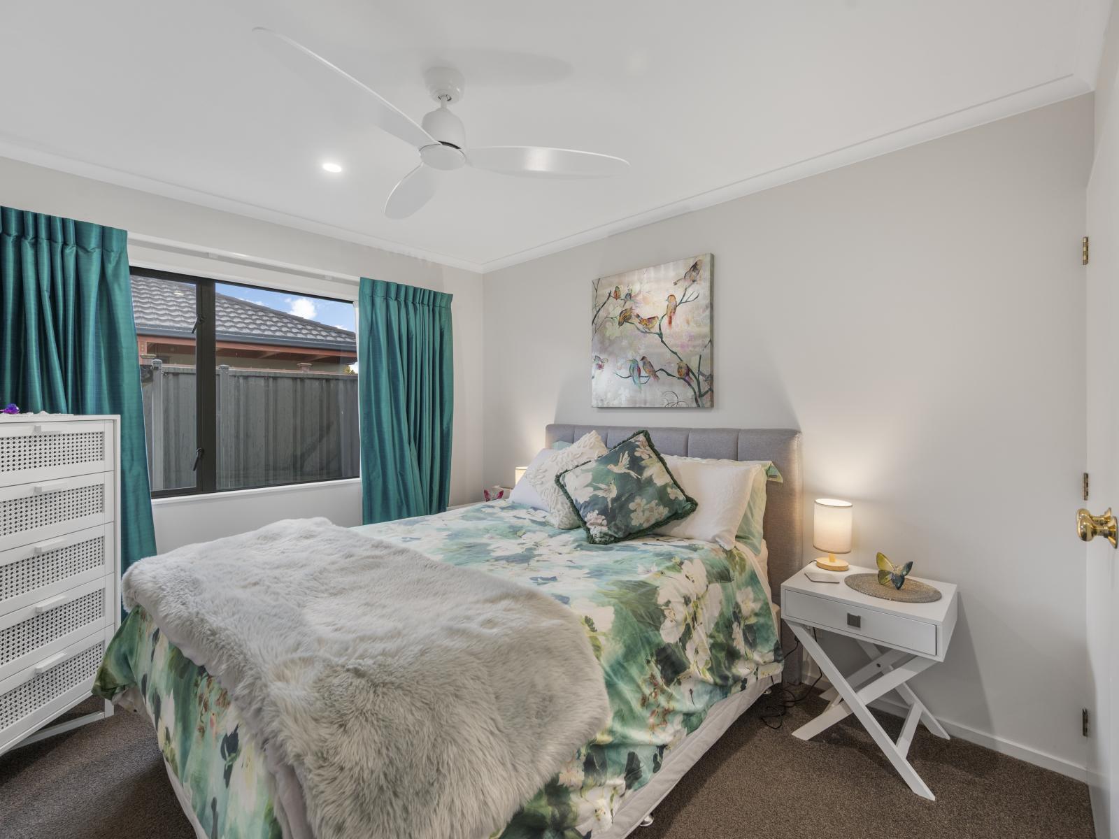 9 Harrison Court, Clive