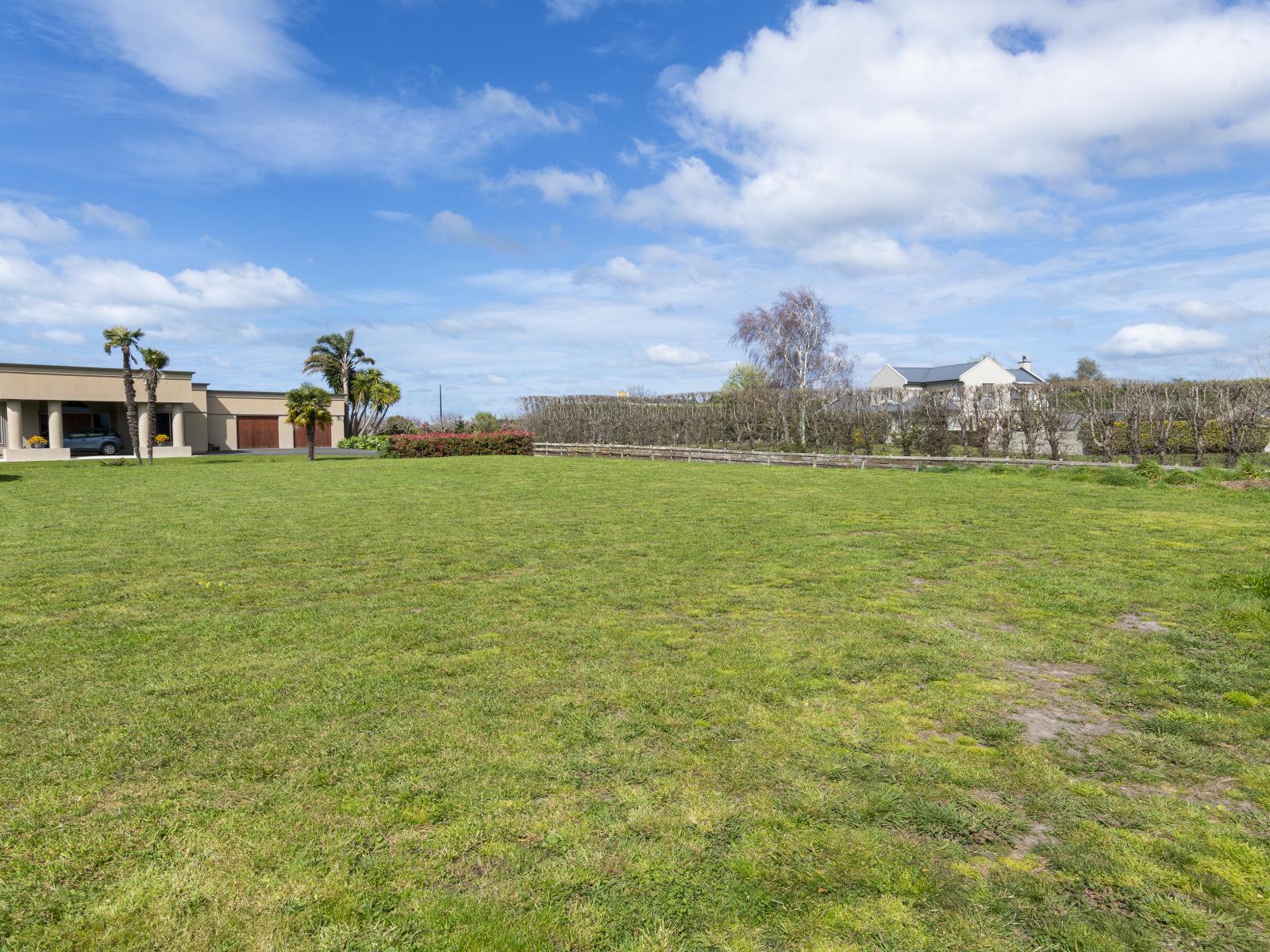 10 and 12 Allan Avenue, Makauri
