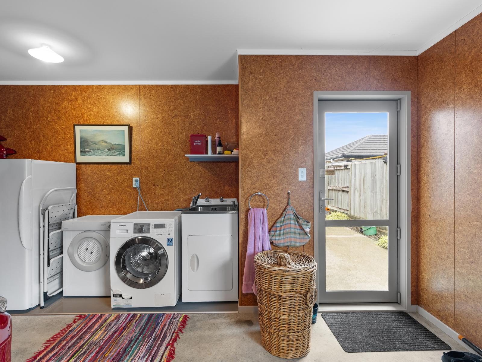 6 Murphy Court, Highbury