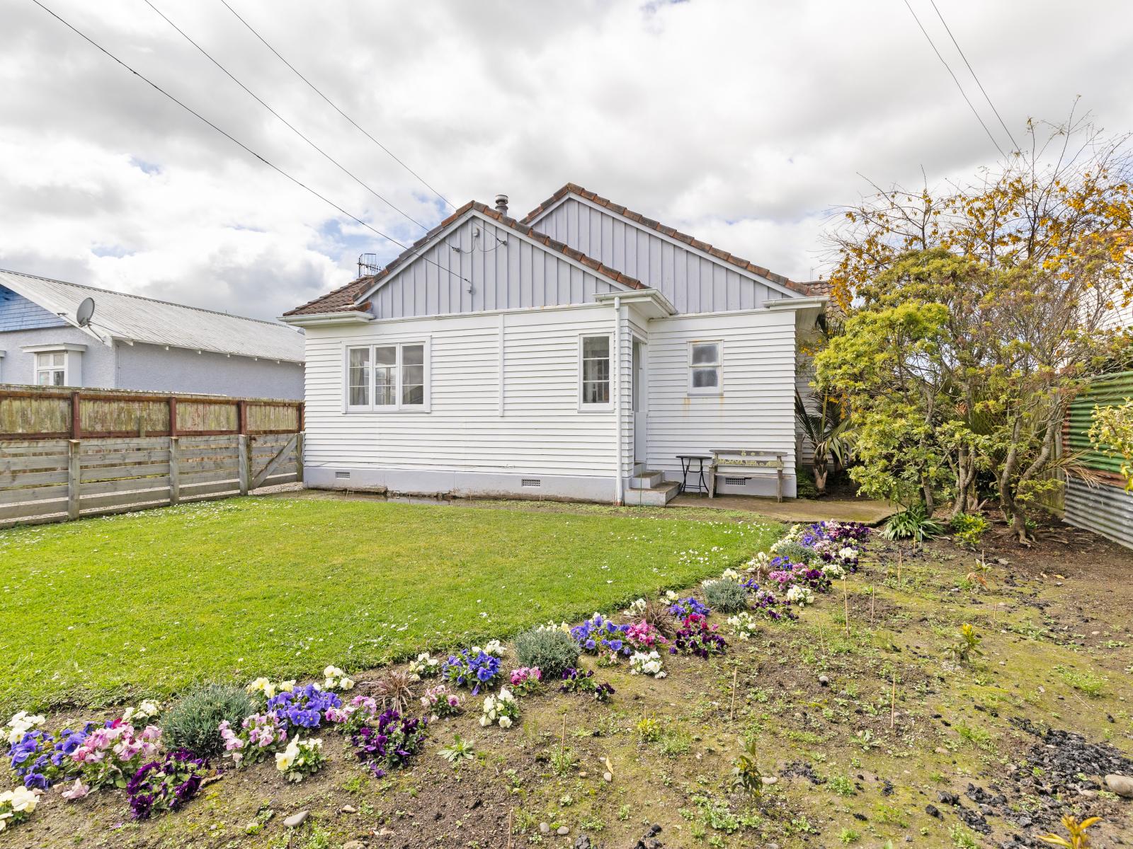 17 Robert Street, Marton