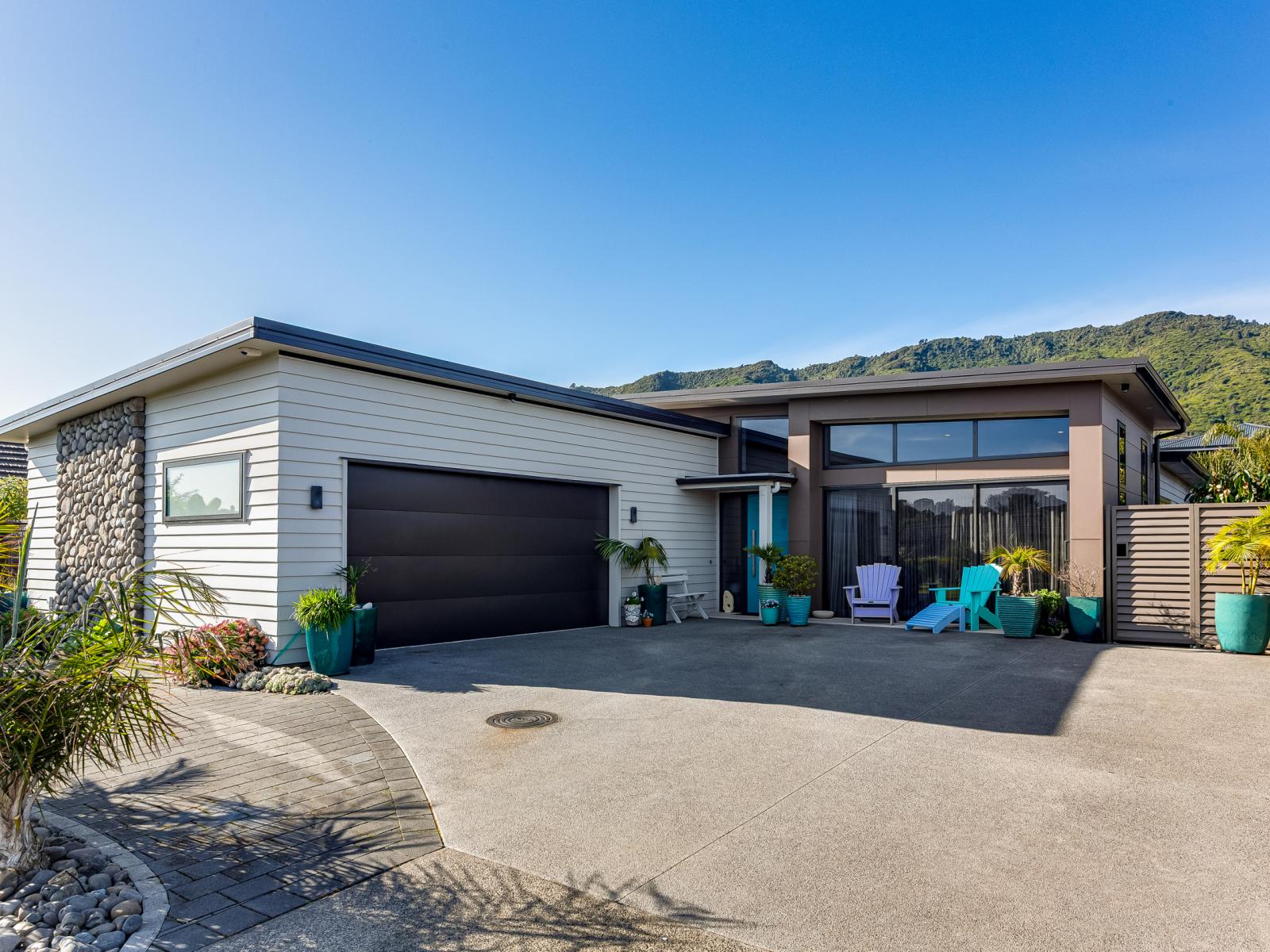 80 Waipunahau Road, Waikanae