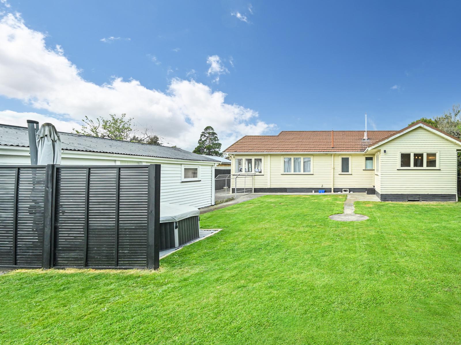 433 Dalcross Street, Mayfair