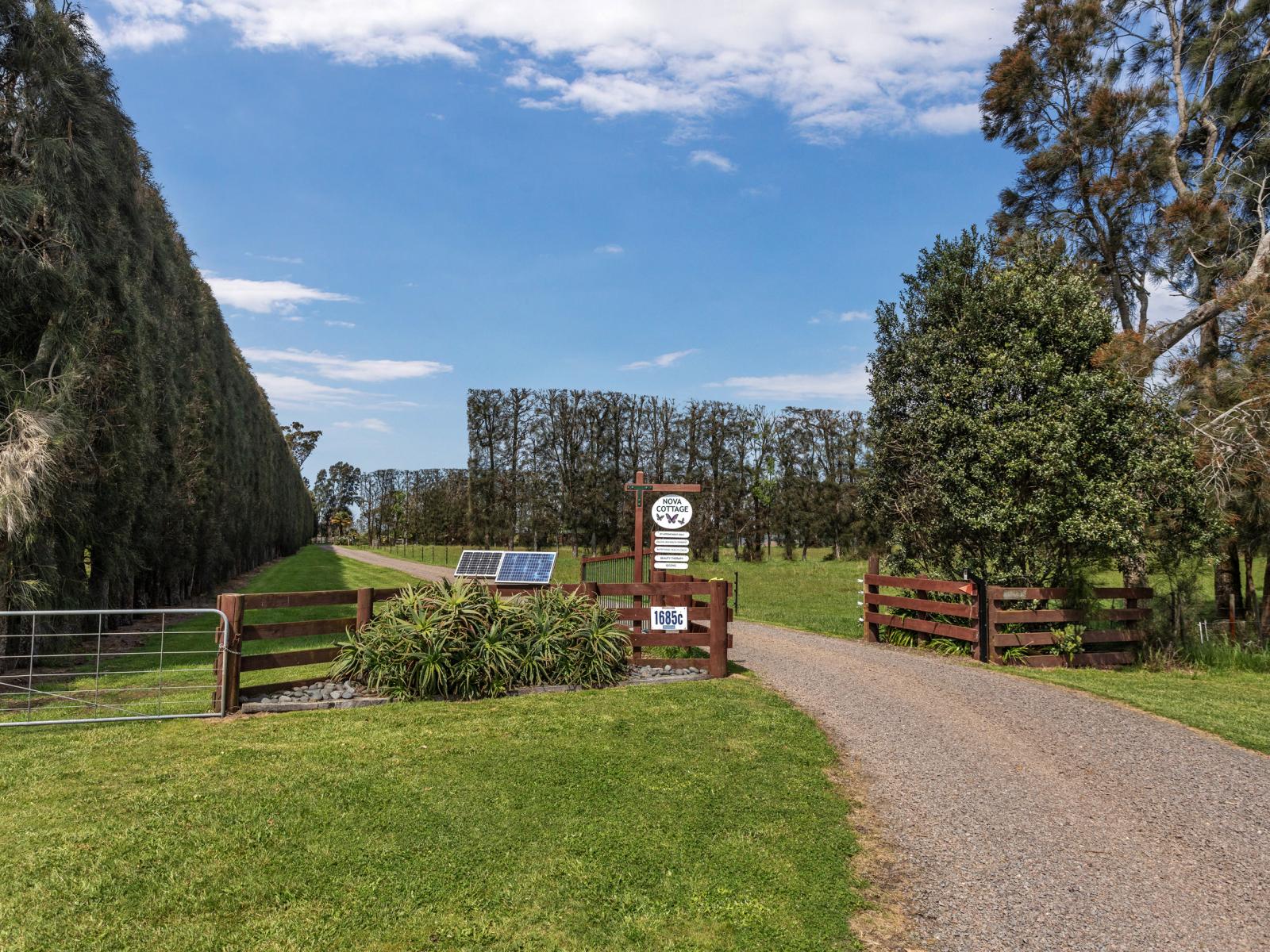 1685C Thornton Road, Matata