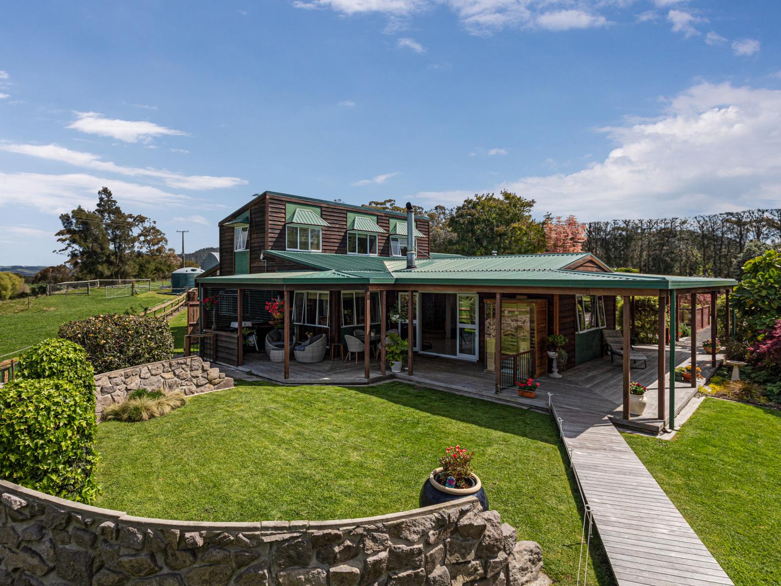 1685C Thornton Road, Matata