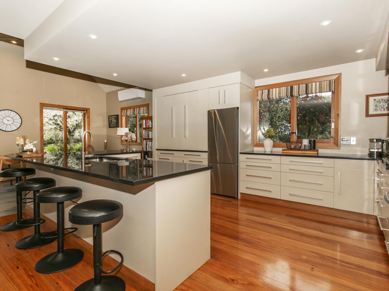 100 Beach Road East, Ashburton
