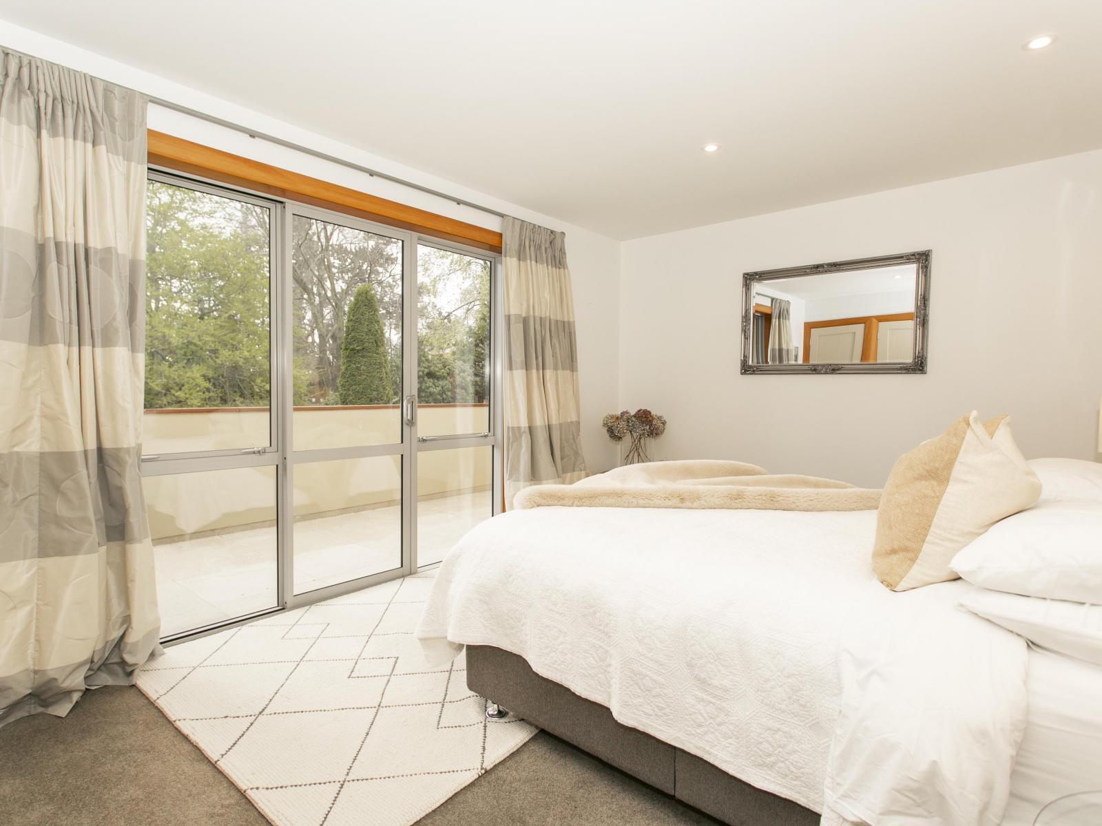 100 Beach Road East, Ashburton