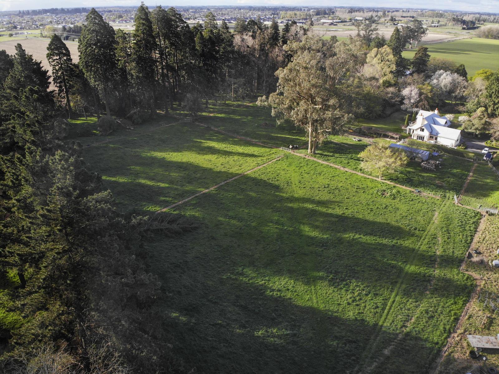 100 Beach Road East, Ashburton