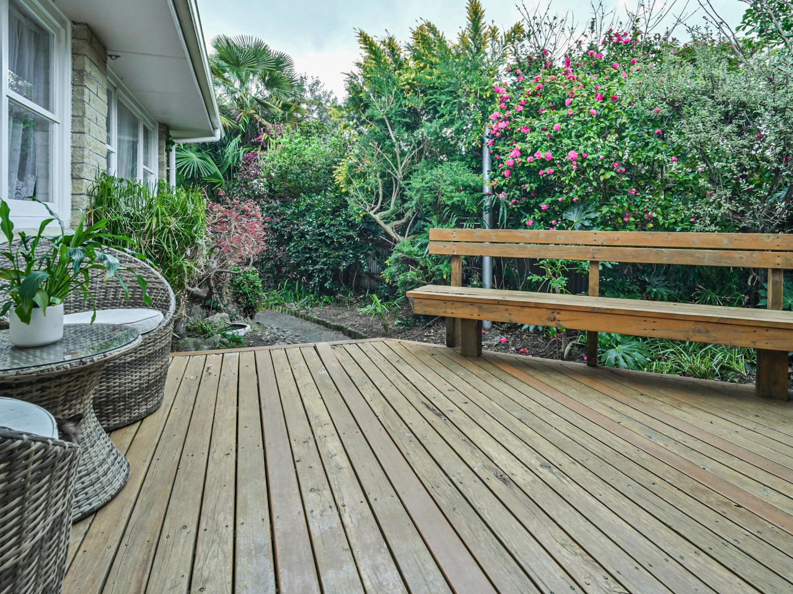 1108 Oliphant Road, Camberley