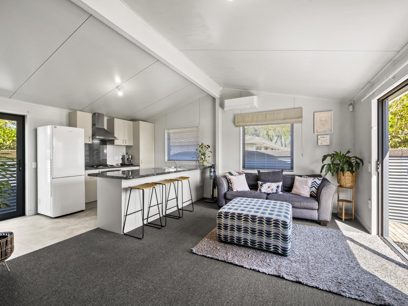 510 Burnett Street, Mahora