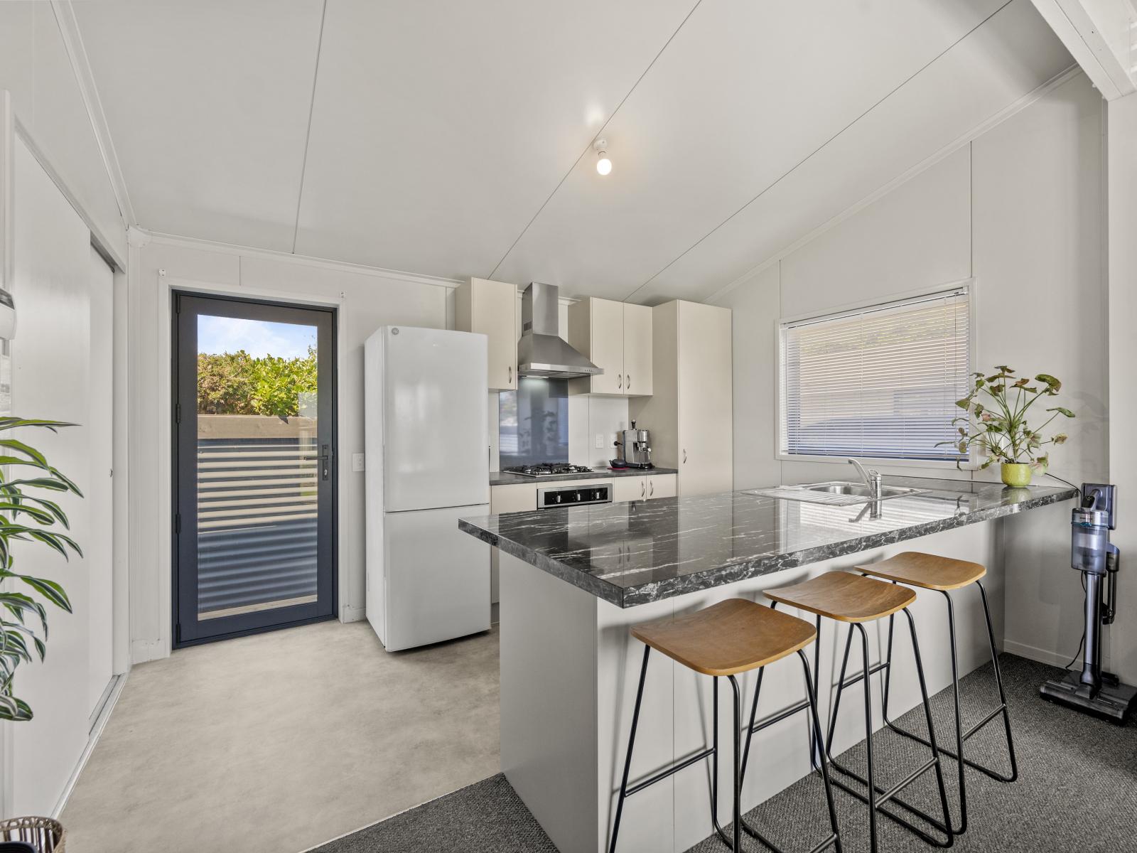 510 Burnett Street, Mahora