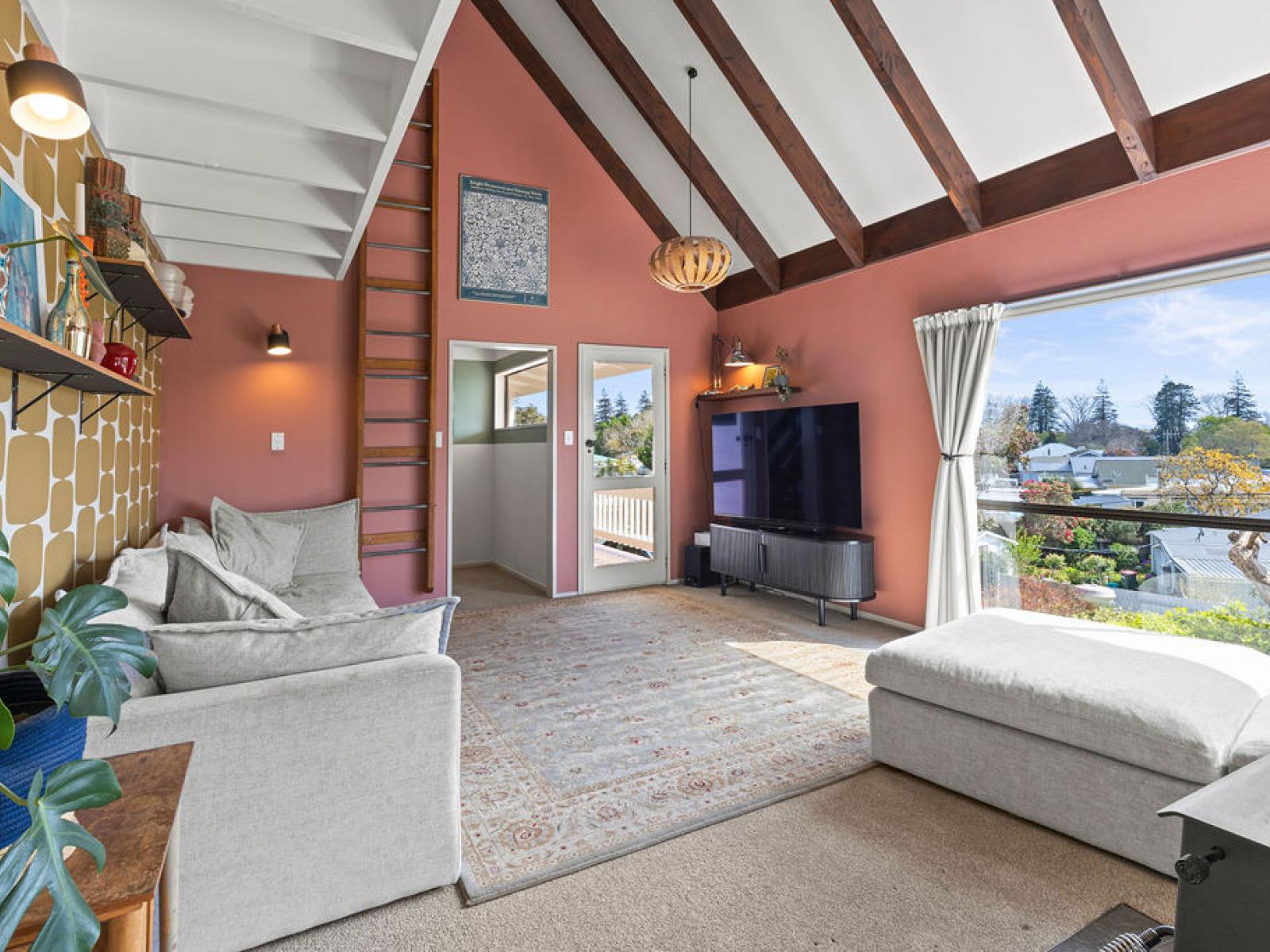 42 Ikitara Road, Whanganui East