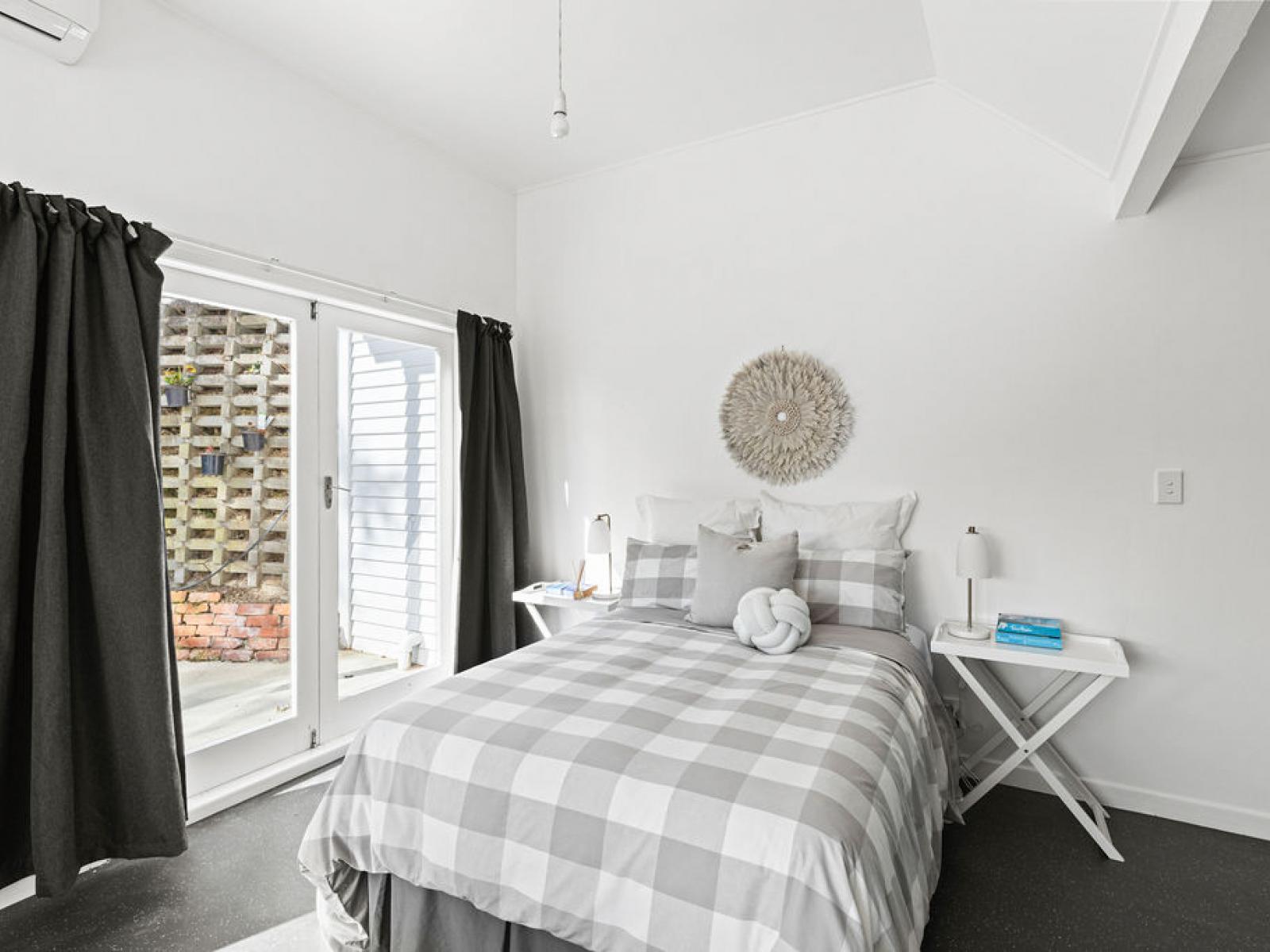 20 Shakespeare Road, Bastia Hill