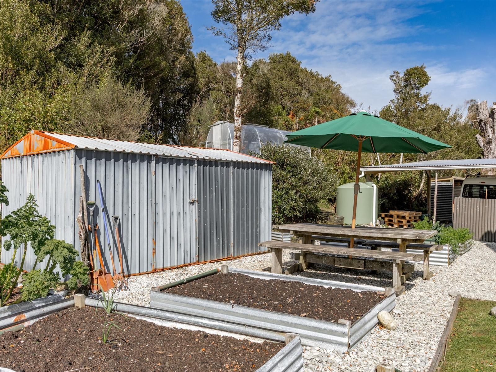 167 Darkies Terrace Road, Charleston