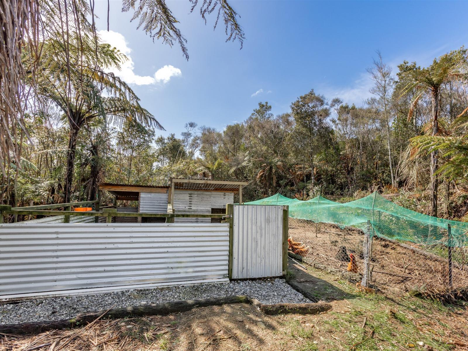 167 Darkies Terrace Road, Charleston