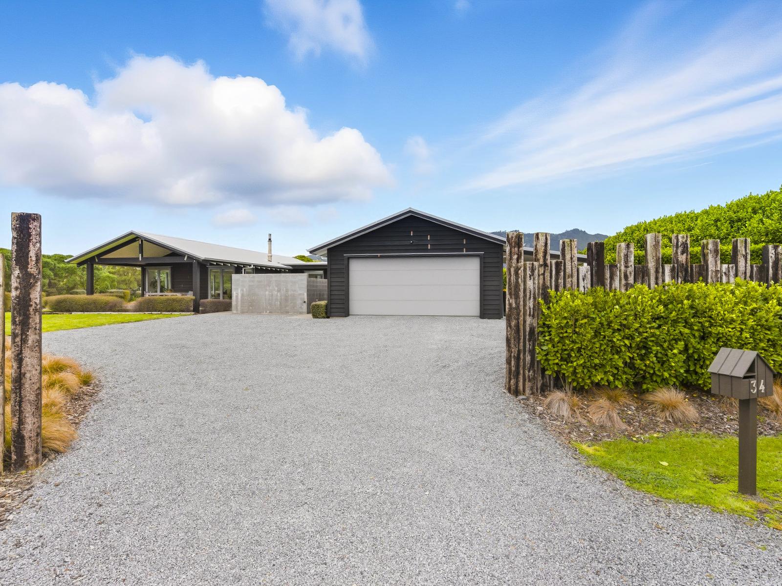 34 Pairuku Lane, Peka Peka