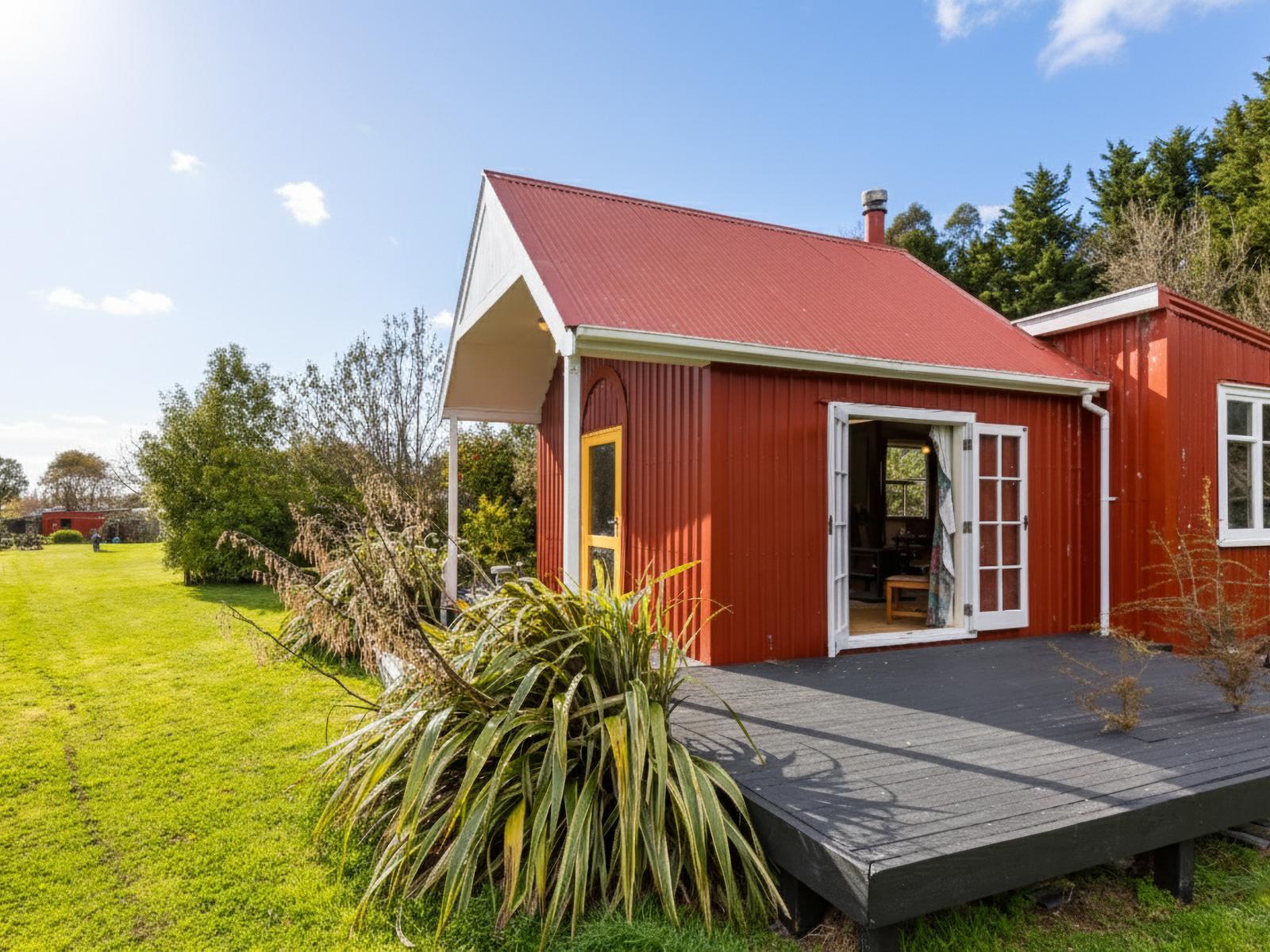 960 Norfolk Road, Carterton