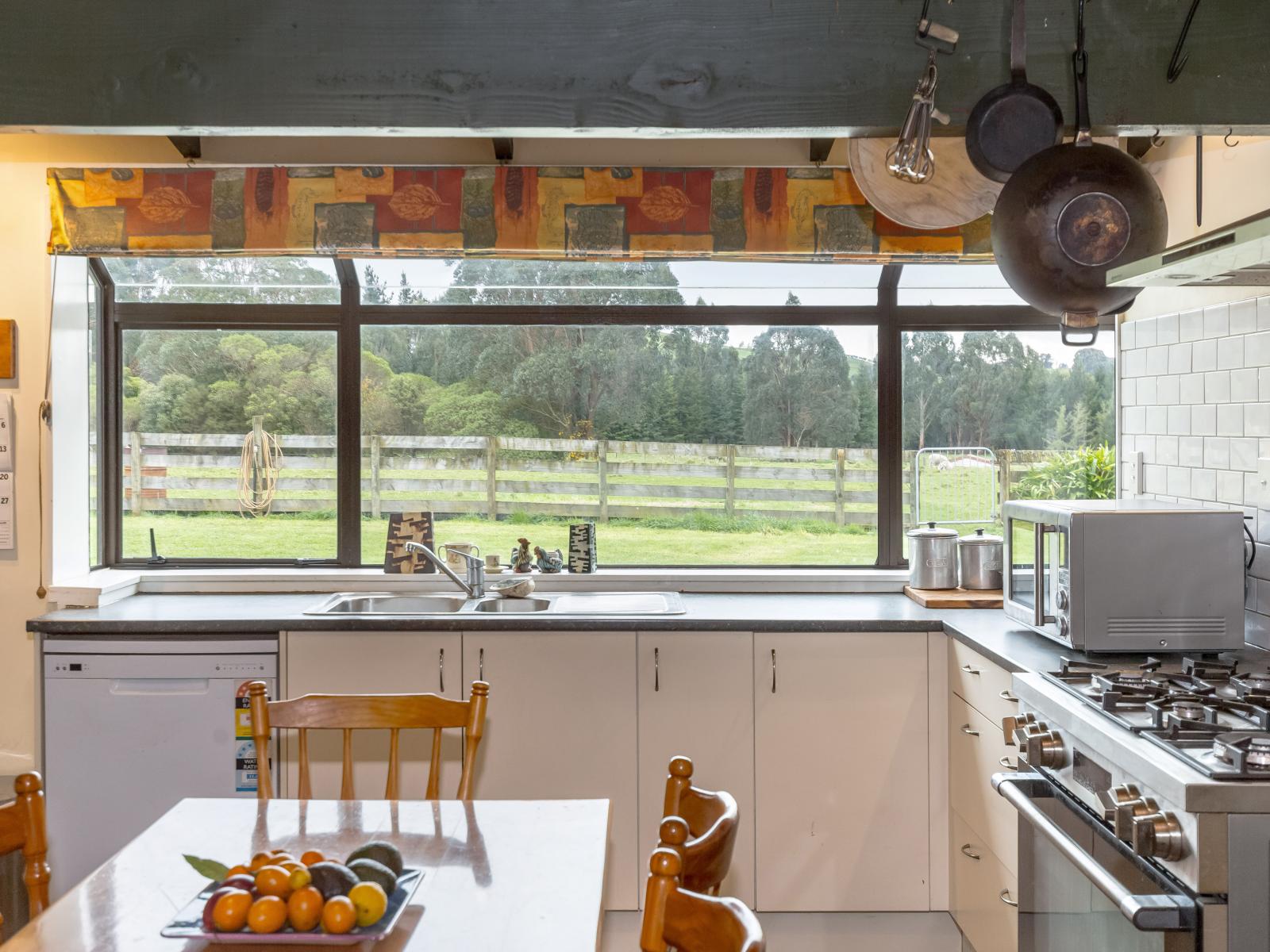 960 Norfolk Road, Carterton