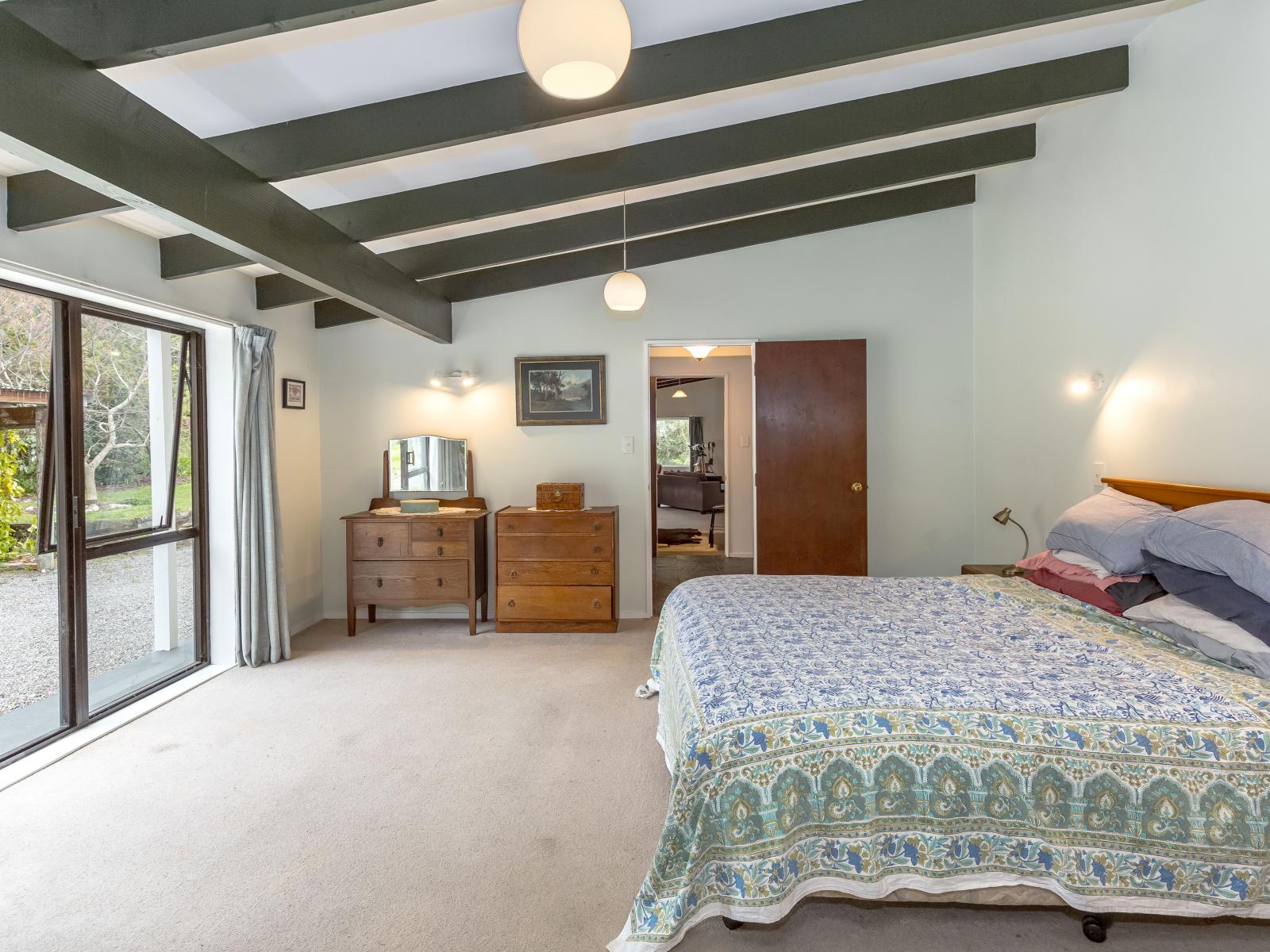 960 Norfolk Road, Carterton