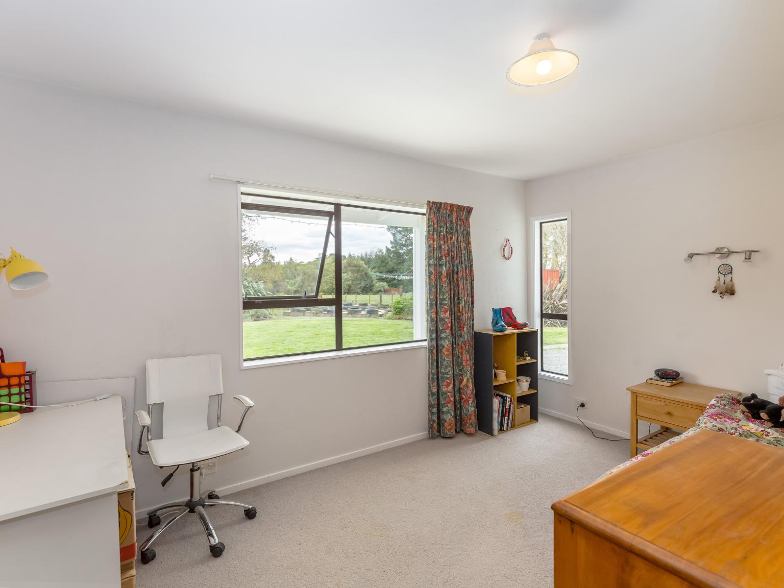 960 Norfolk Road, Carterton