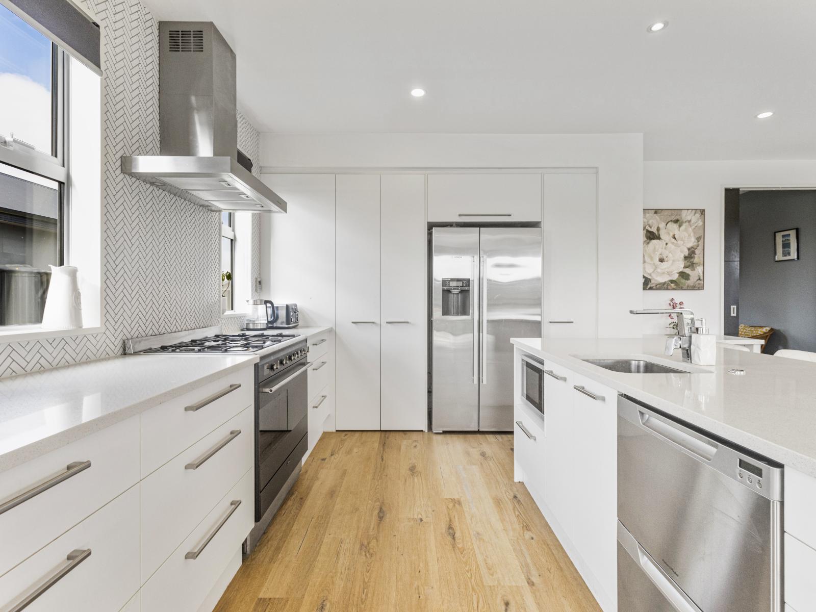 21 Torbay Avenue, Lake Hood