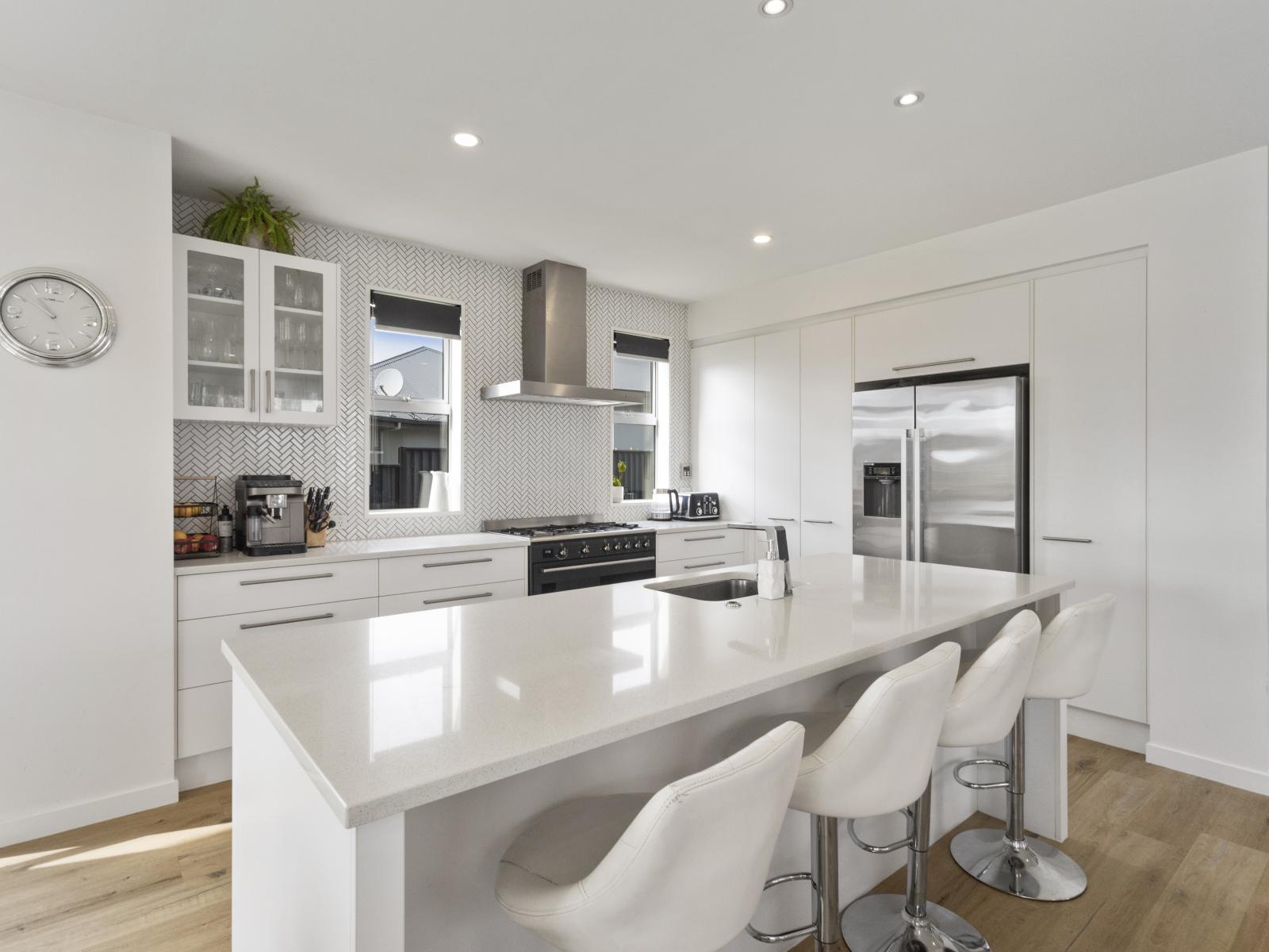 21 Torbay Avenue, Lake Hood