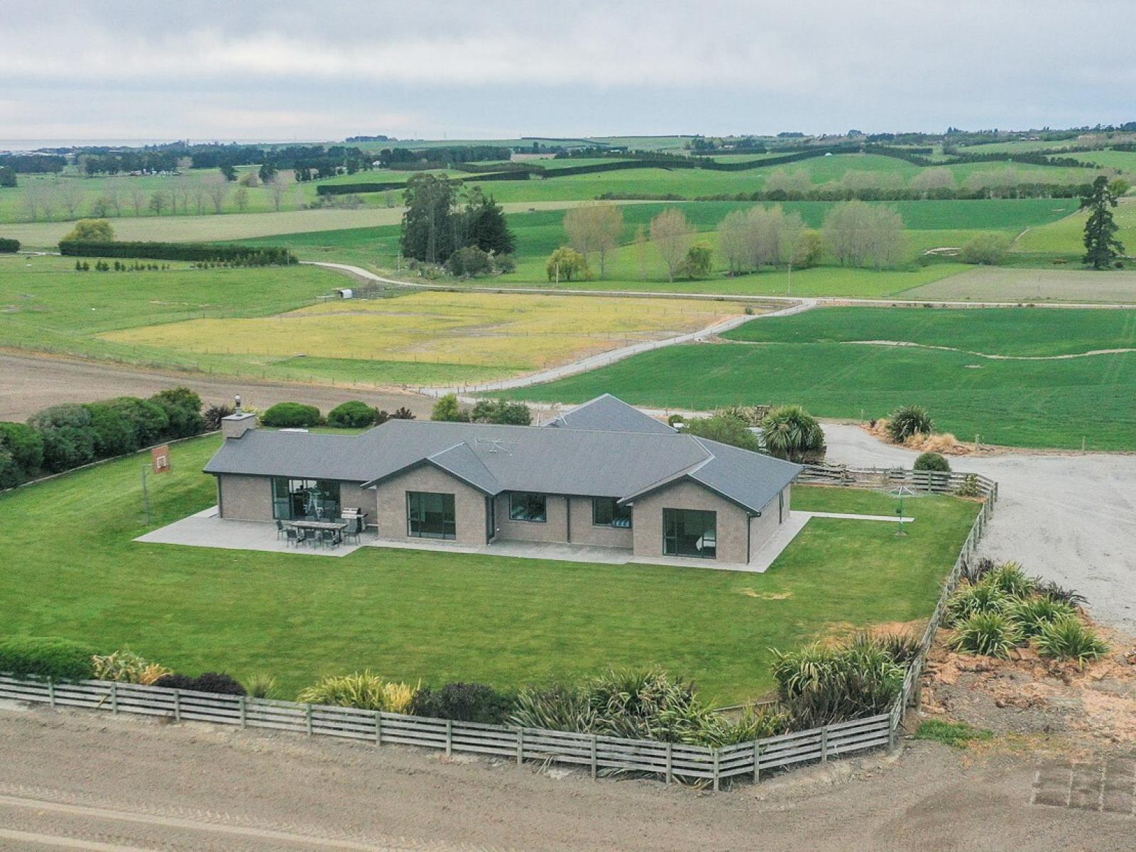 140 King Road, Rosewill