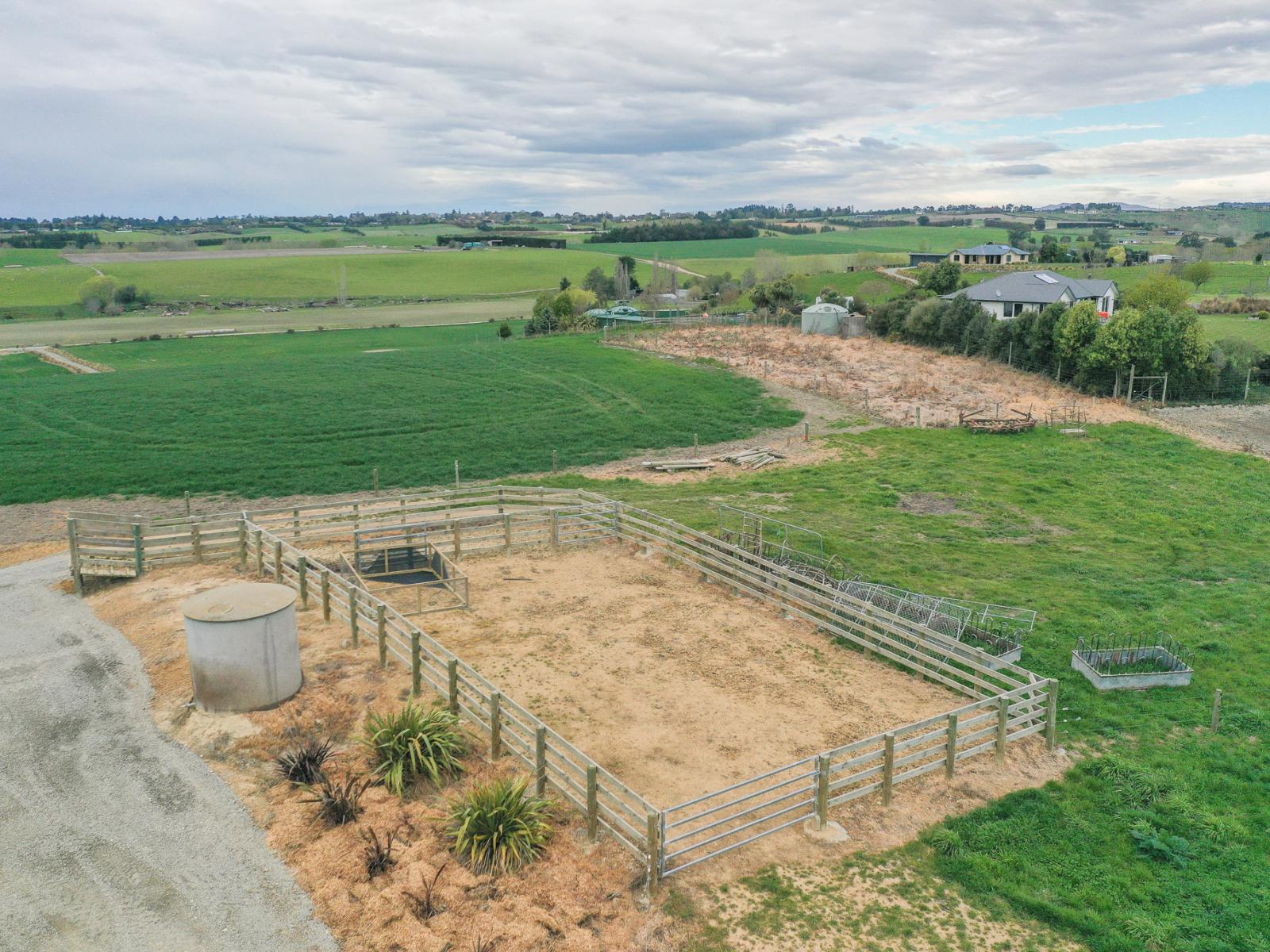 140 King Road, Rosewill