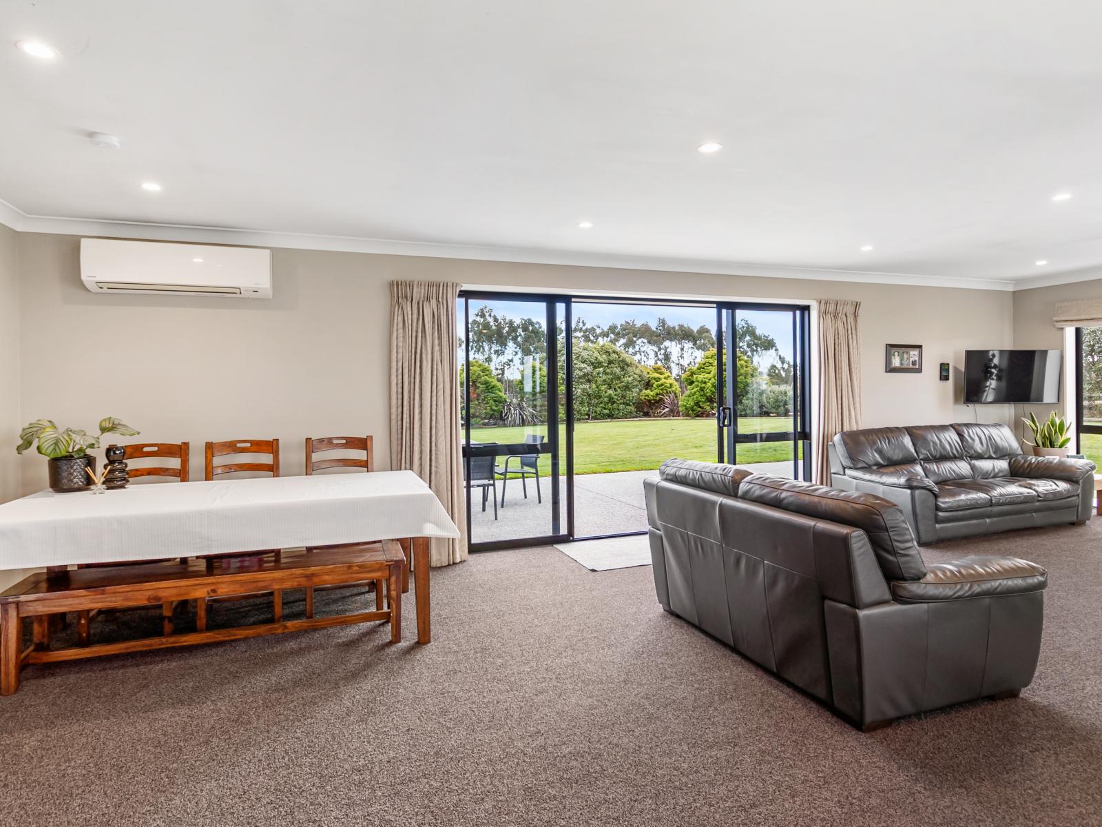 140 King Road, Rosewill