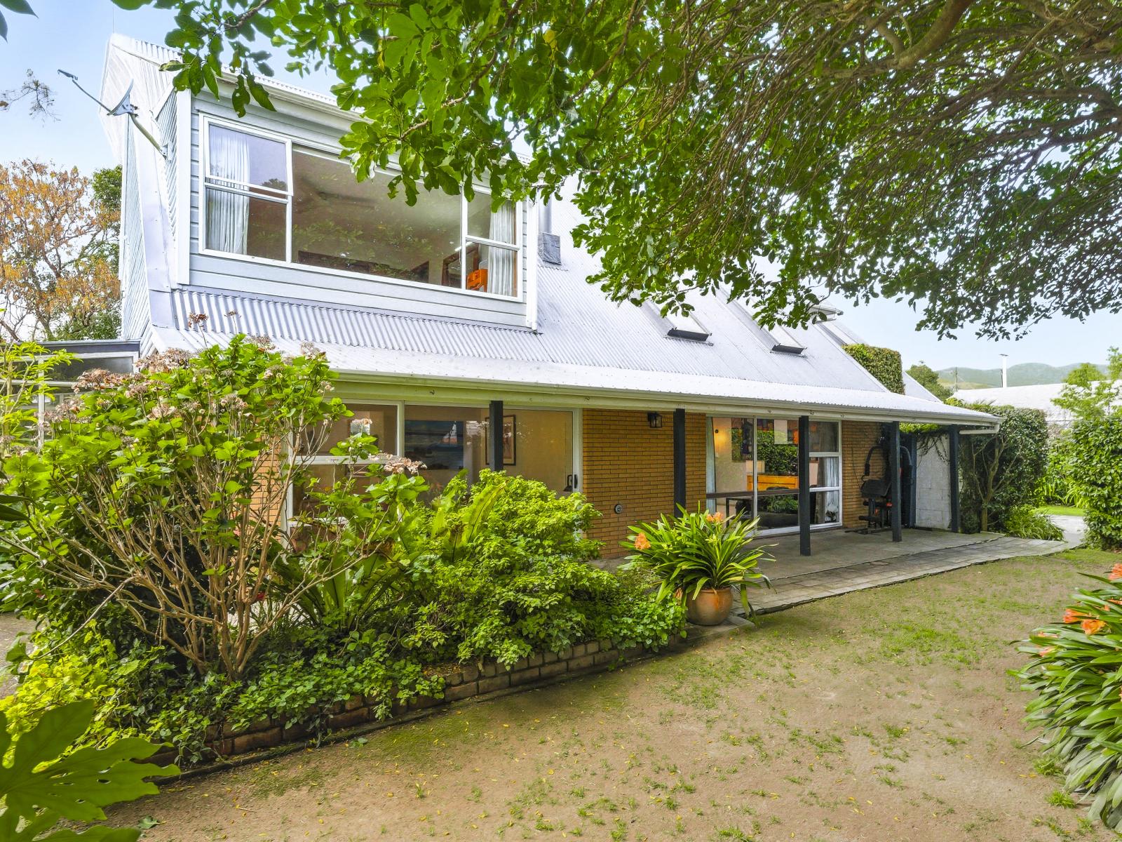 335 Te Moana Road, Waikanae