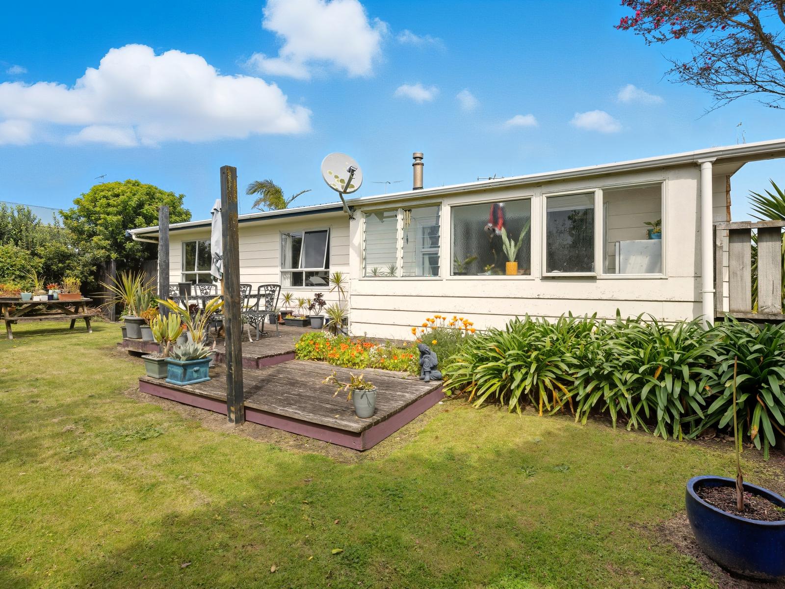 Unit 2, 1216 Papamoa Beach Road, Papamoa